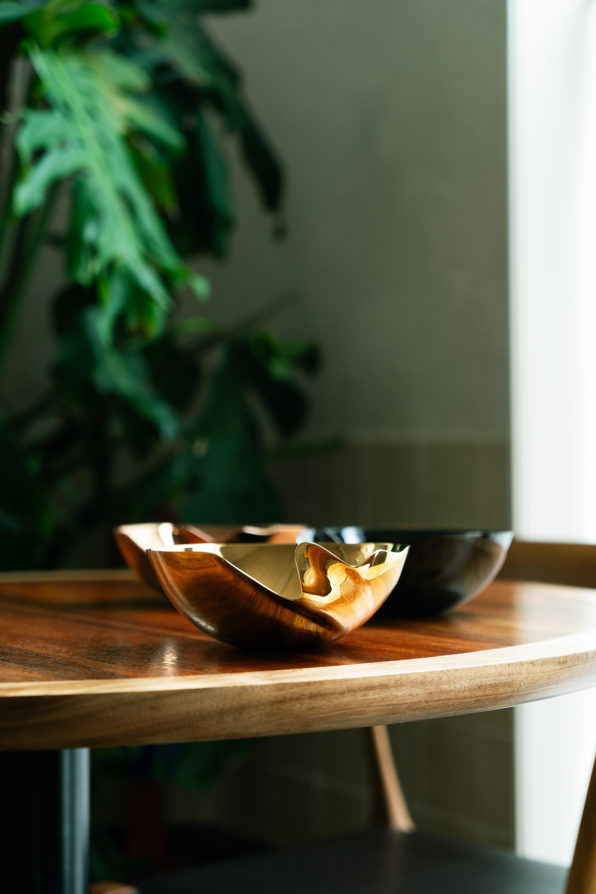 Acciaio inossidabile Zaha Hadid Design Serenity Bowl oro in vendita