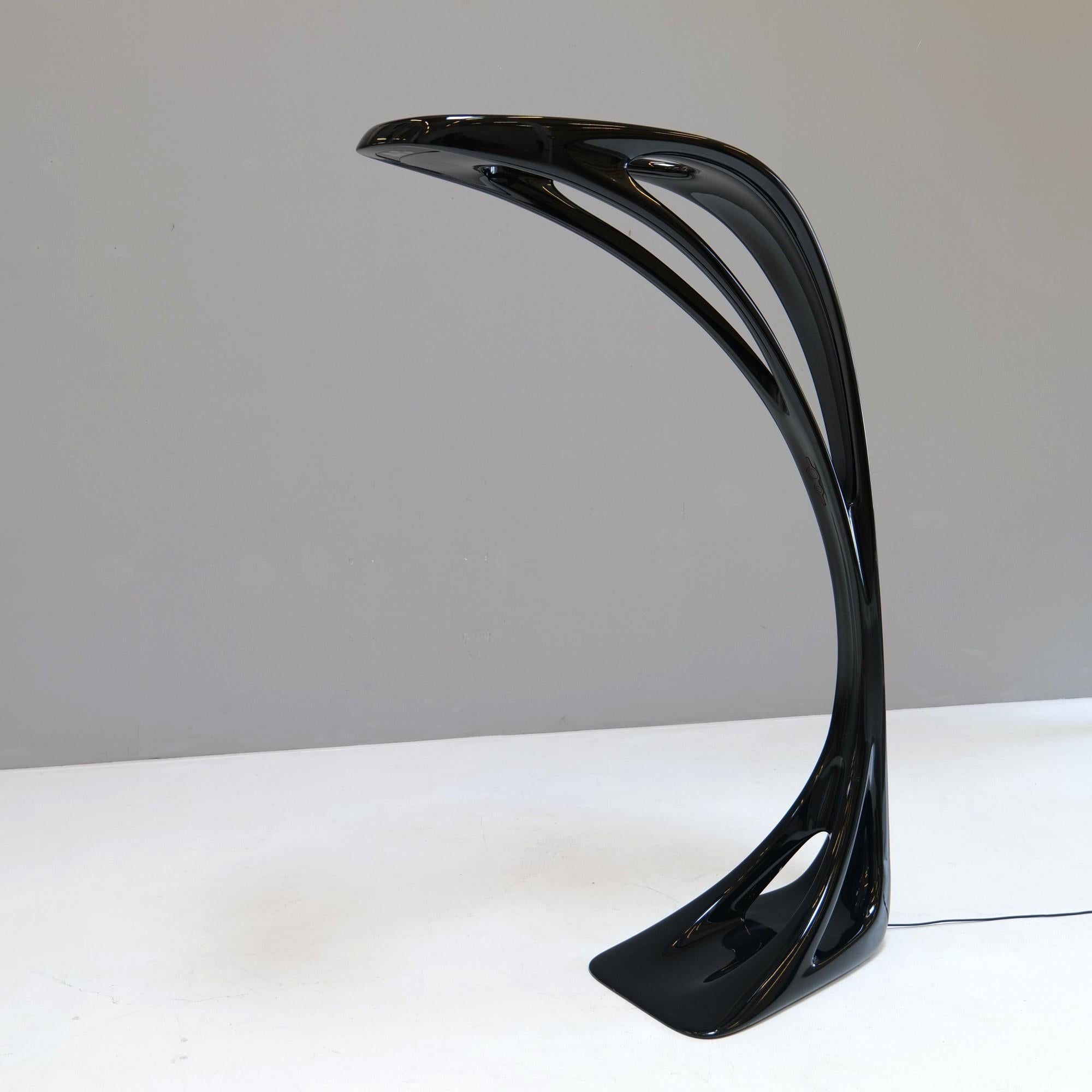 Italiano Zaha Hadid, Lampada da terra mod. Genesy per Artemide, 2009 in vendita