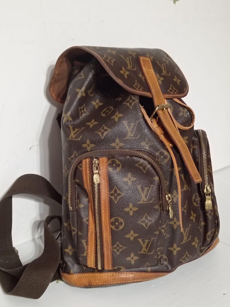 Louis Vuitton Bosphore Rucksack in gutem Zustand im Angebot bei 1stDibs