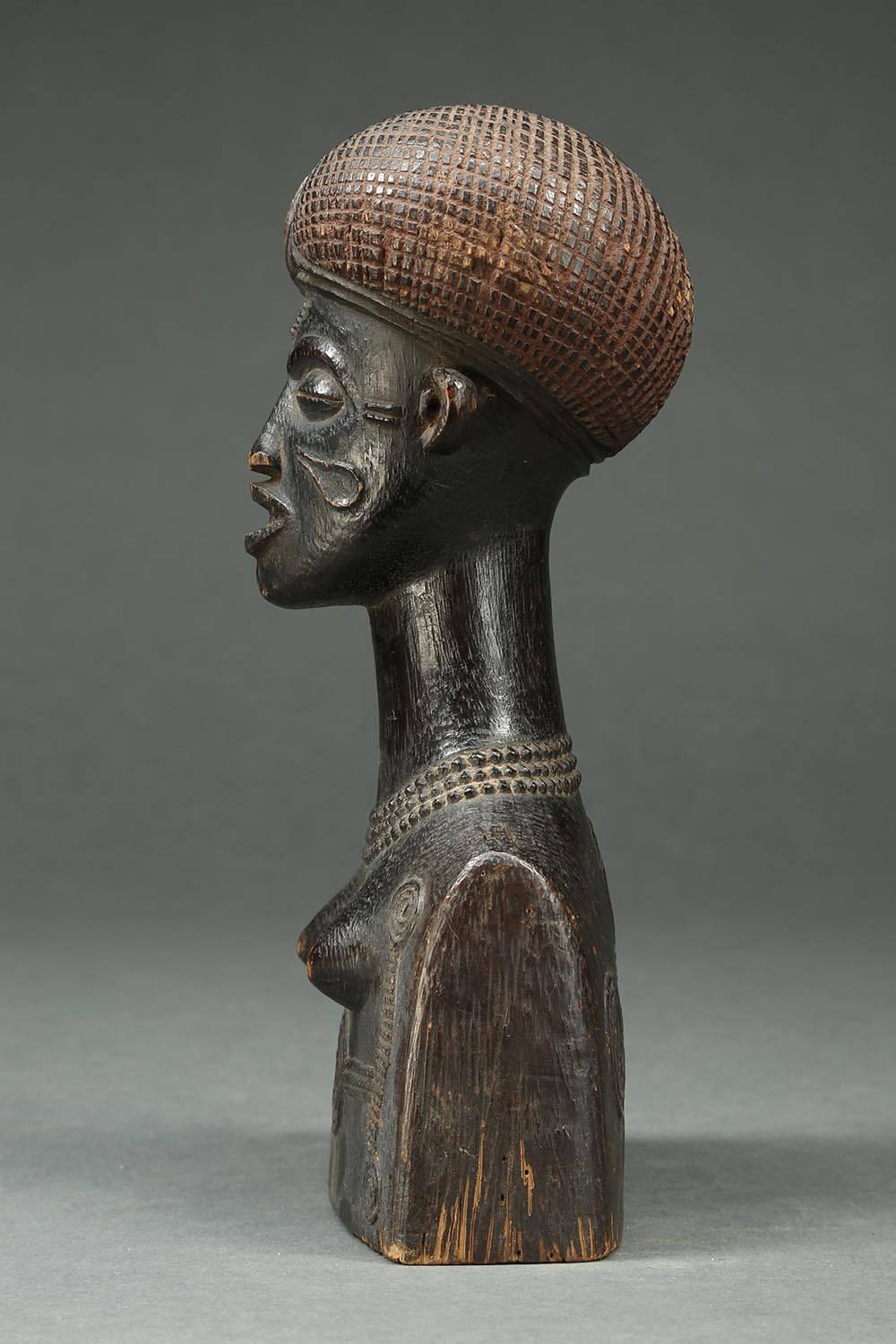 20th Century Zaire Chokwe Tribal Female Bust with Scarifications and Finely Carved Hair