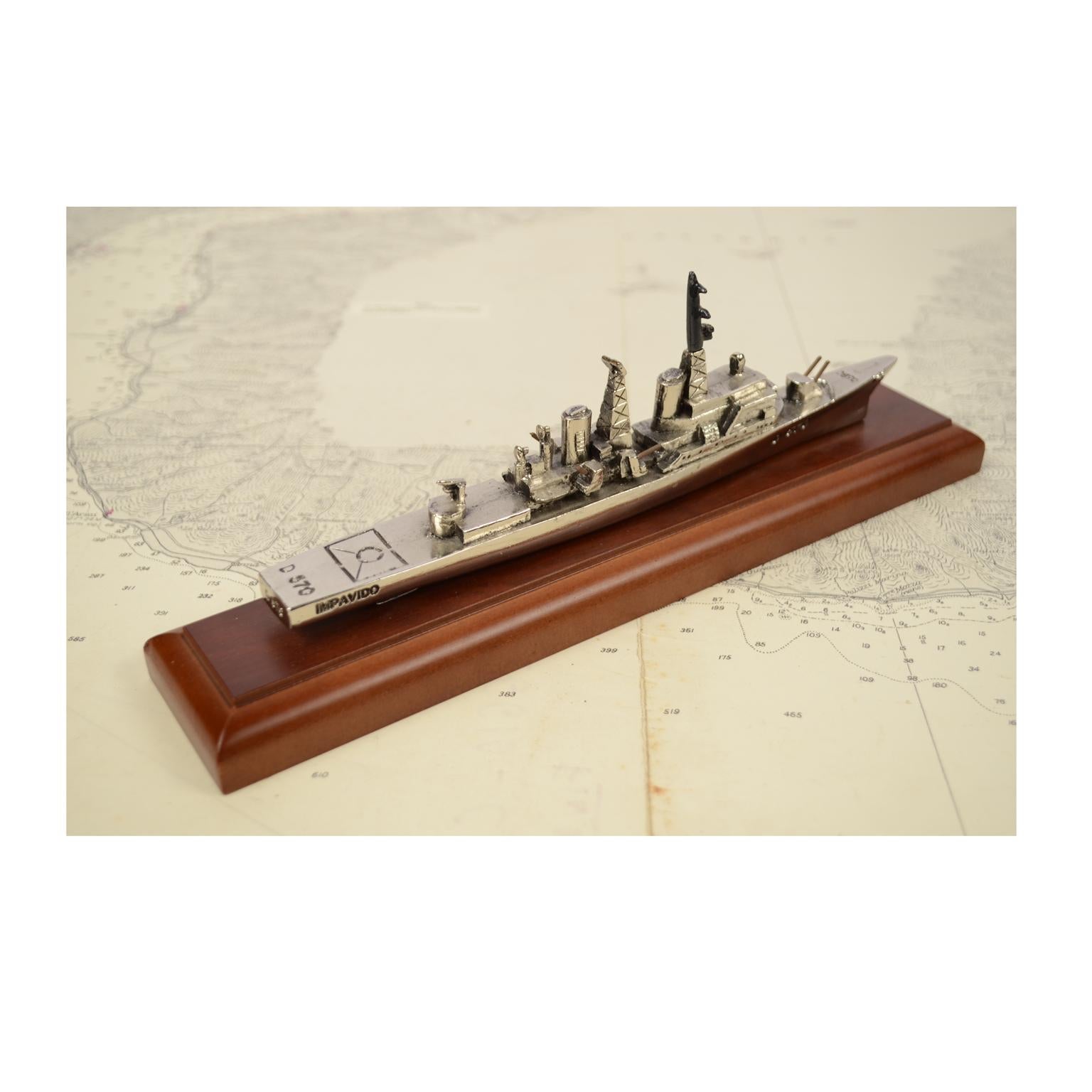 Zama Model of the Ship Impavido Mounted on a Wooden Board In Excellent Condition In Milan, IT