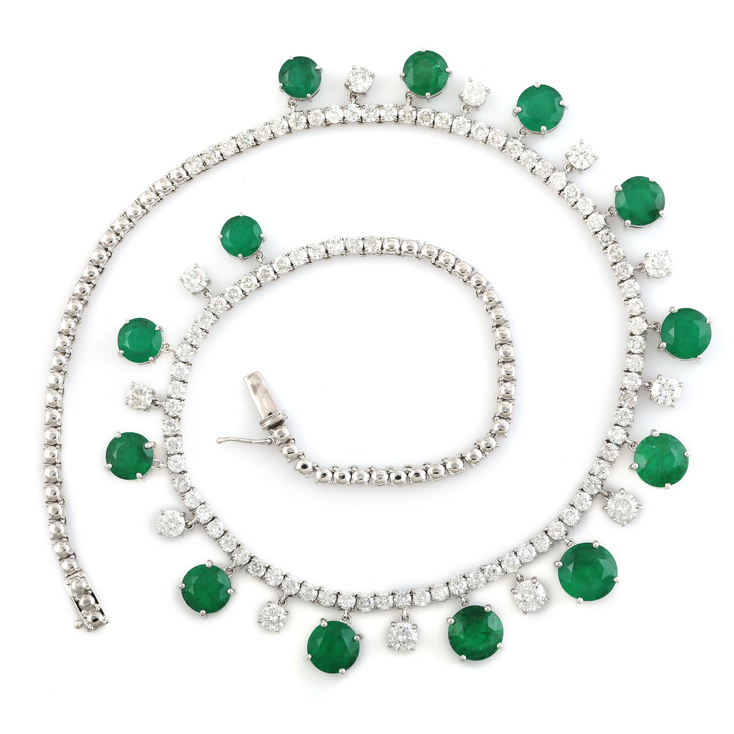 Artigiano Zambian-20.68 ct Emerald & Diamond Choker Necklace Made In 18k White Gold in vendita