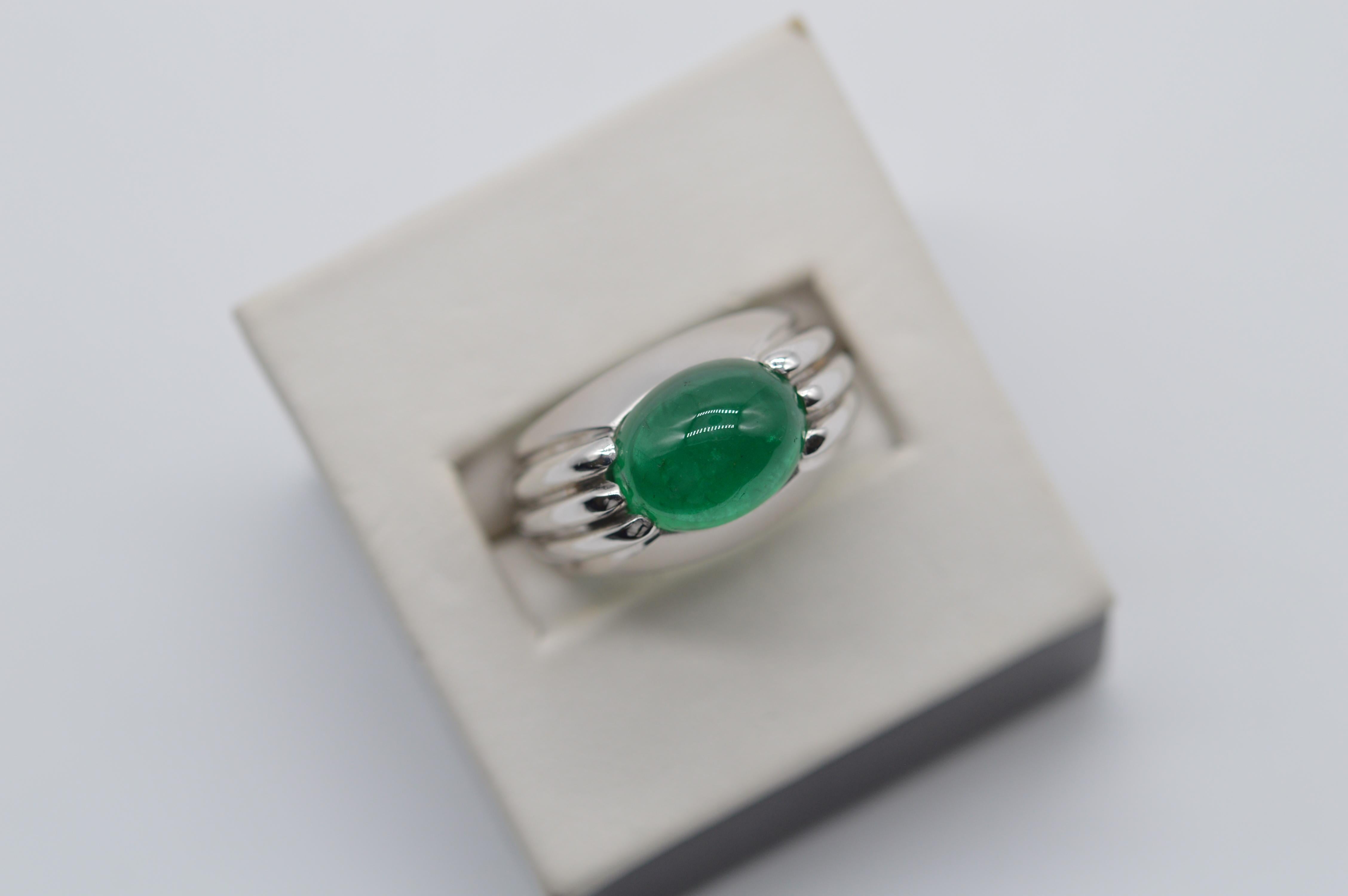 Zambian Cabochon Emerald Ring 7.25 Carats Unworn For Sale 6