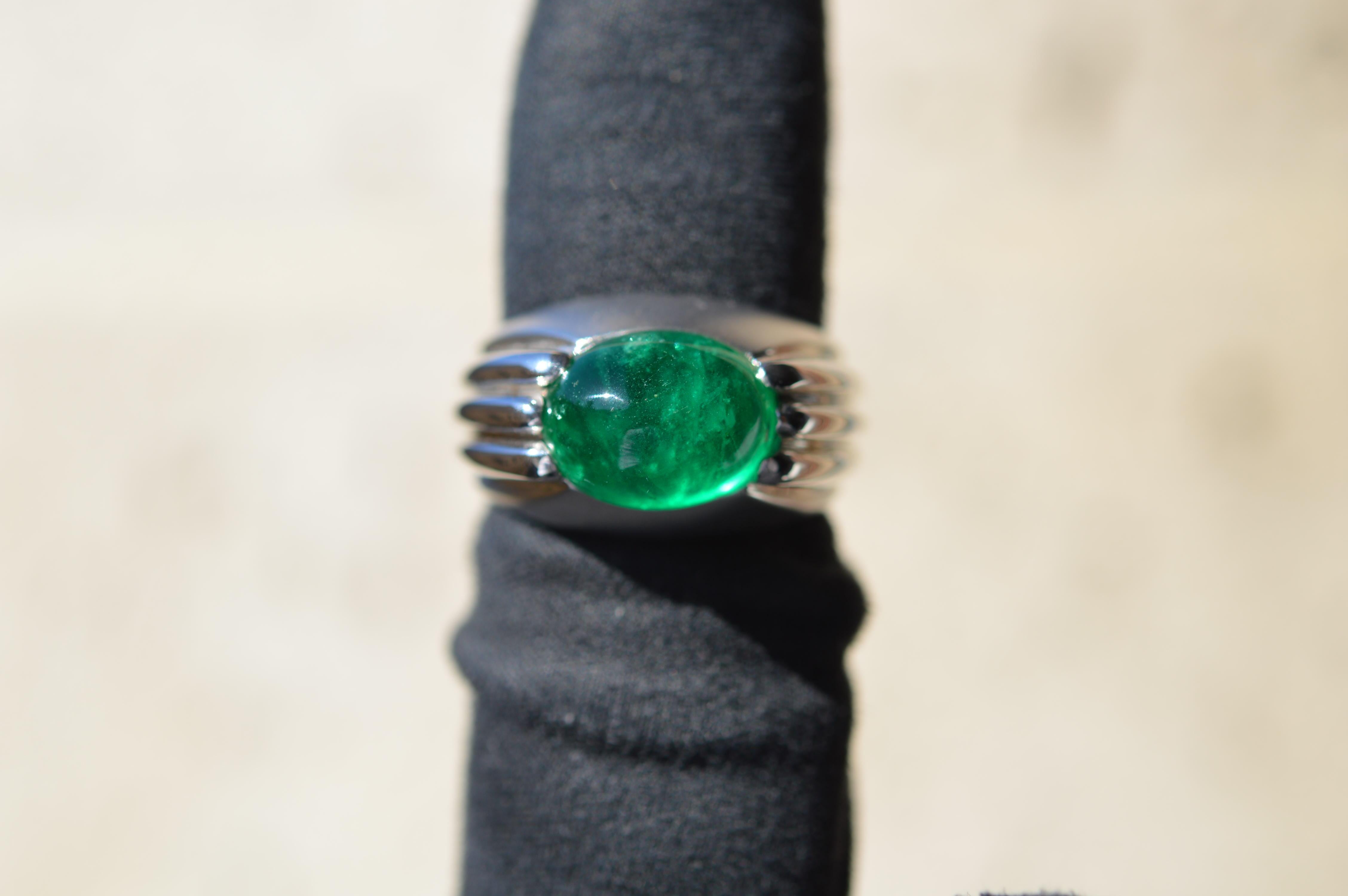 Zambian Cabochon Emerald Ring 7.25 Carats Unworn For Sale 3