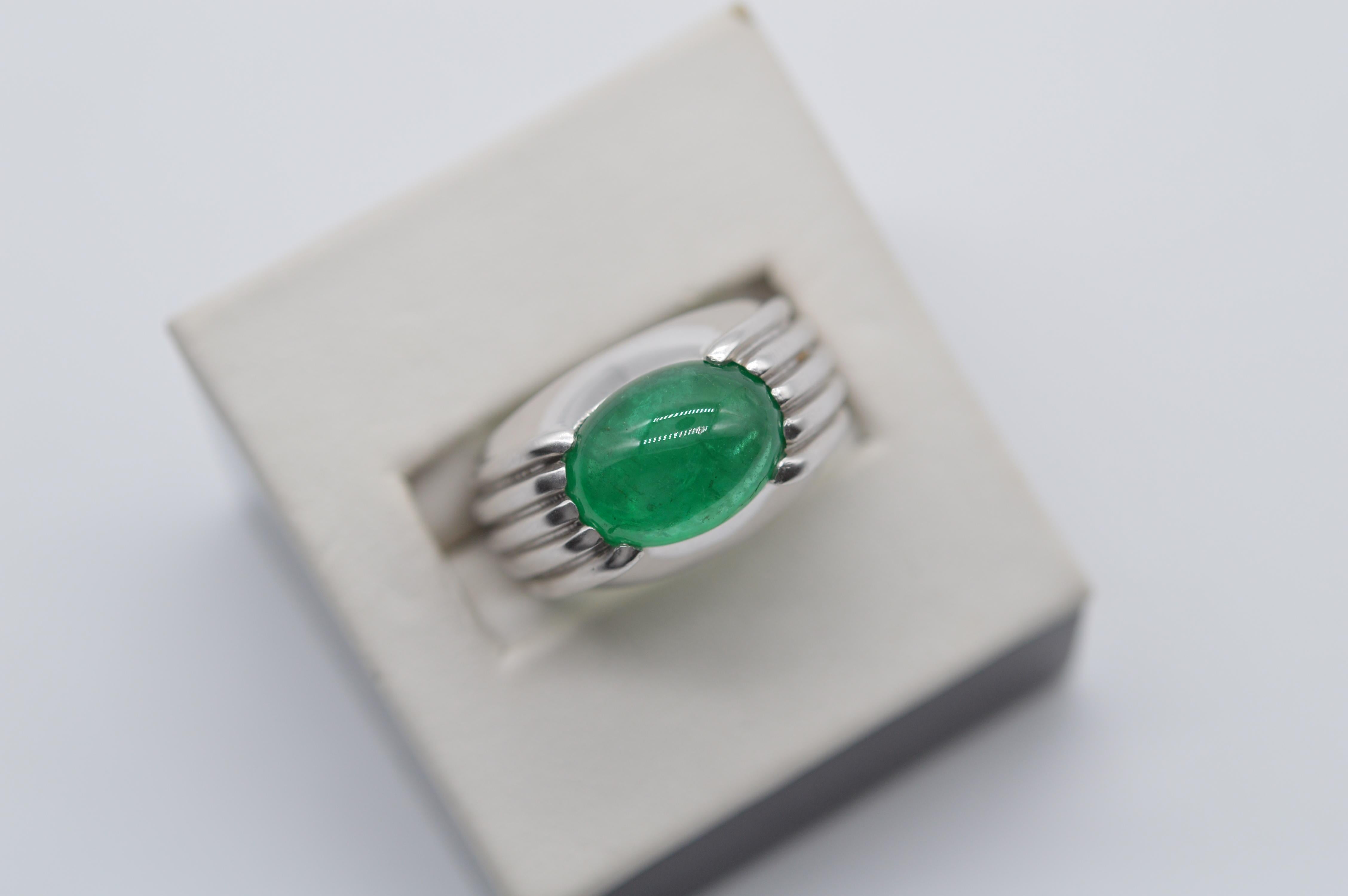 Zambian Cabochon Emerald Ring 7.82 Carats Unworn For Sale 6