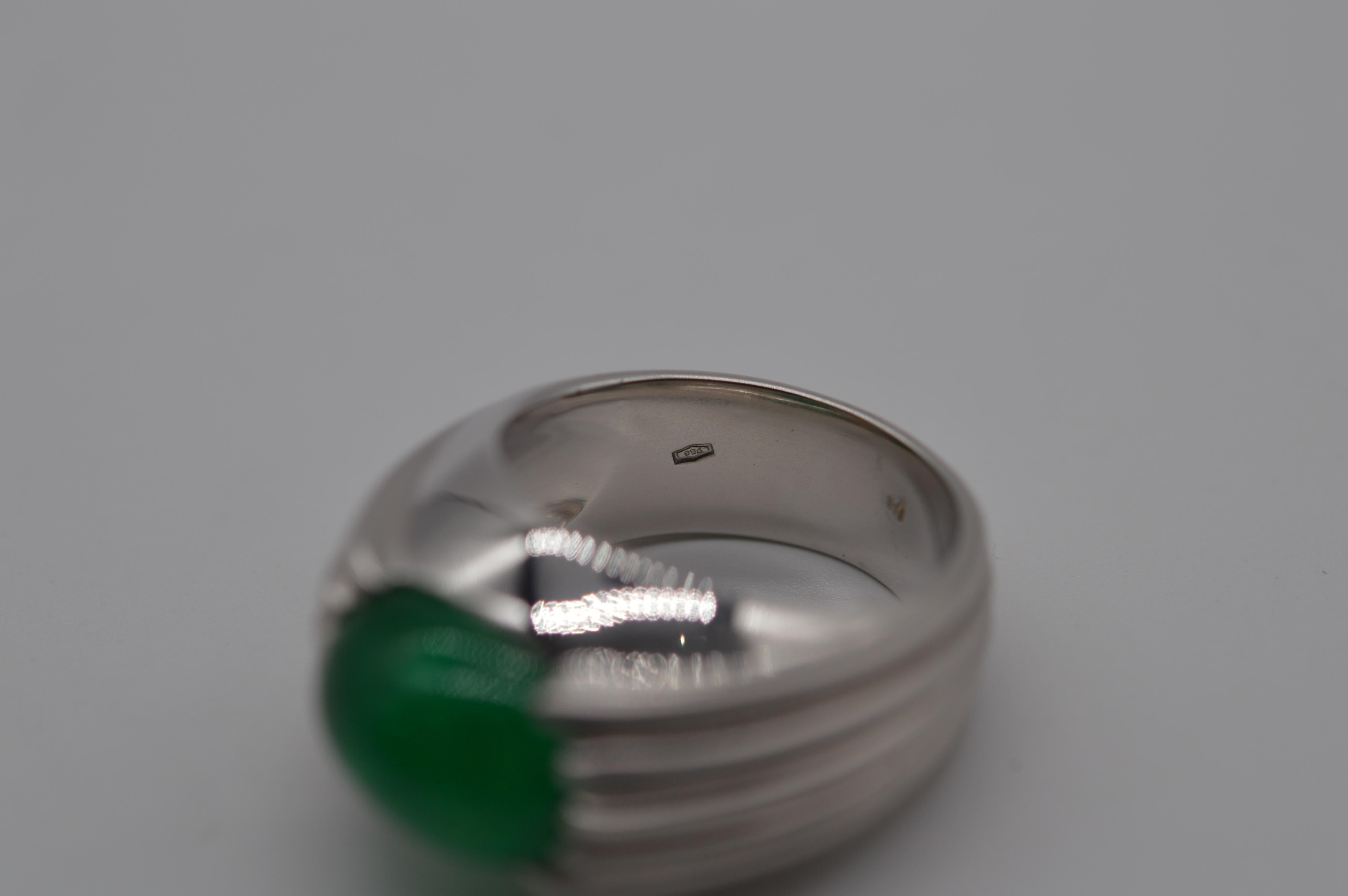 Zambian Cabochon Emerald Ring 7.82 Carats Unworn For Sale 1