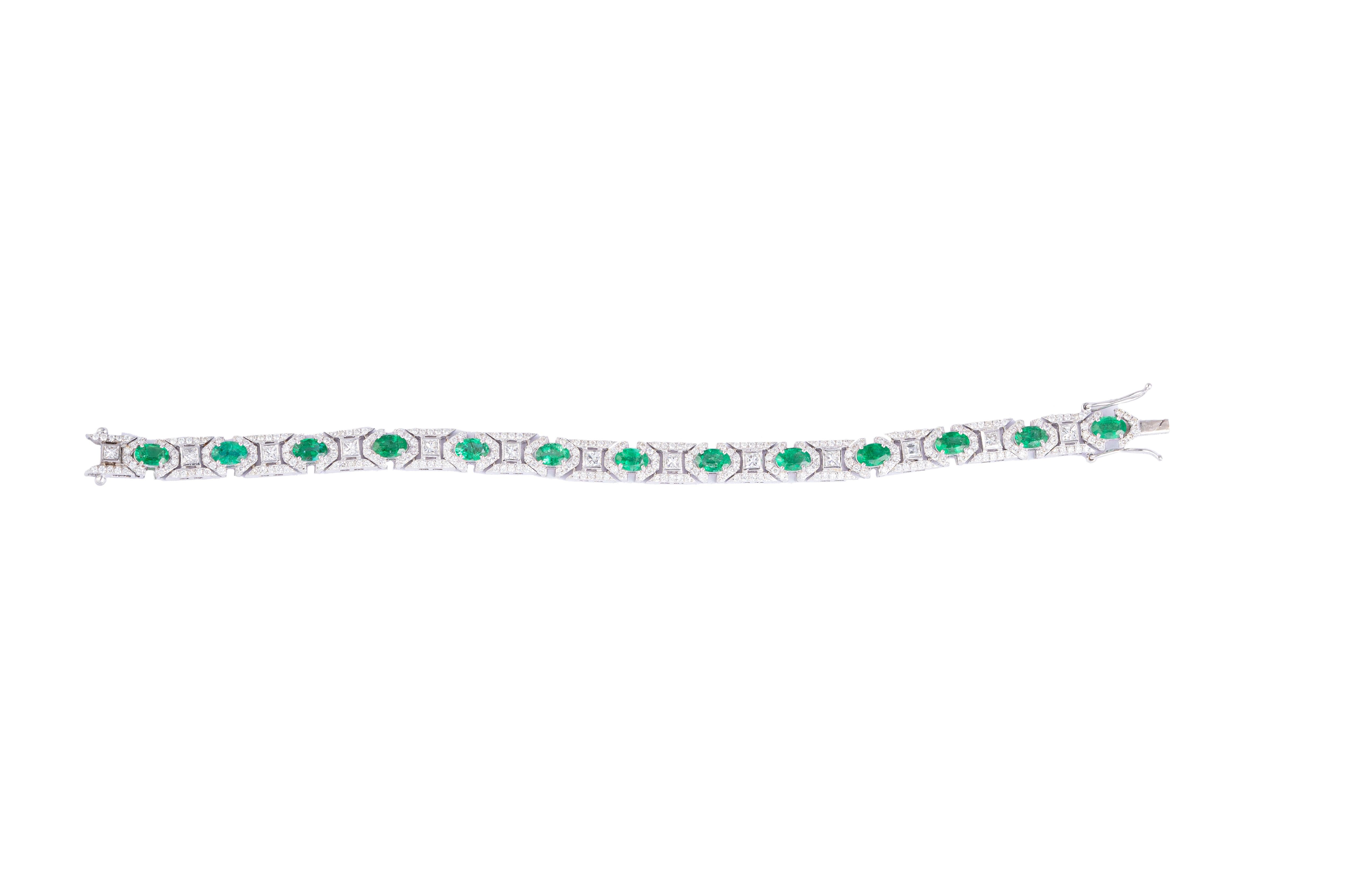 Taglio smeraldo Bracciale tennis con smeraldo dello Zambia da 5,85 carati, diamanti da 4,06 carati e oro 14k in vendita