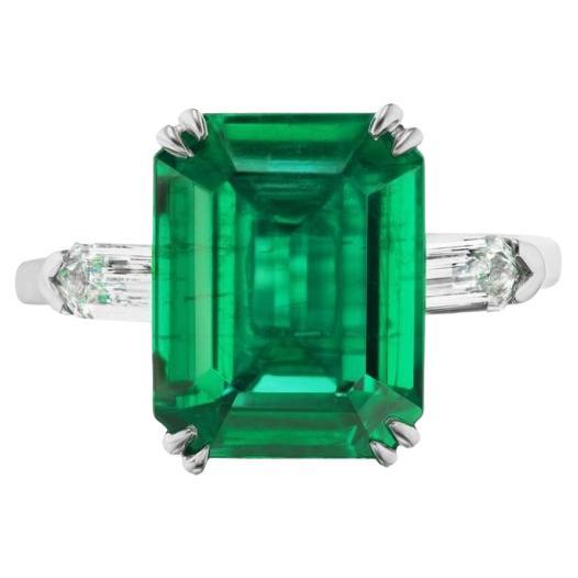 Zambian Emerald and Diamond Ring For Sale