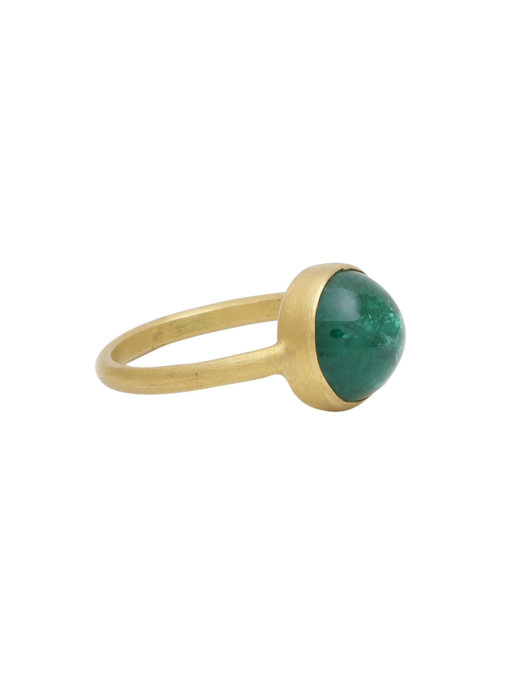 Art Deco Zambian Emerald Cabochon Handcrafted Ring in 18 Karat Yellow Gold For Sale