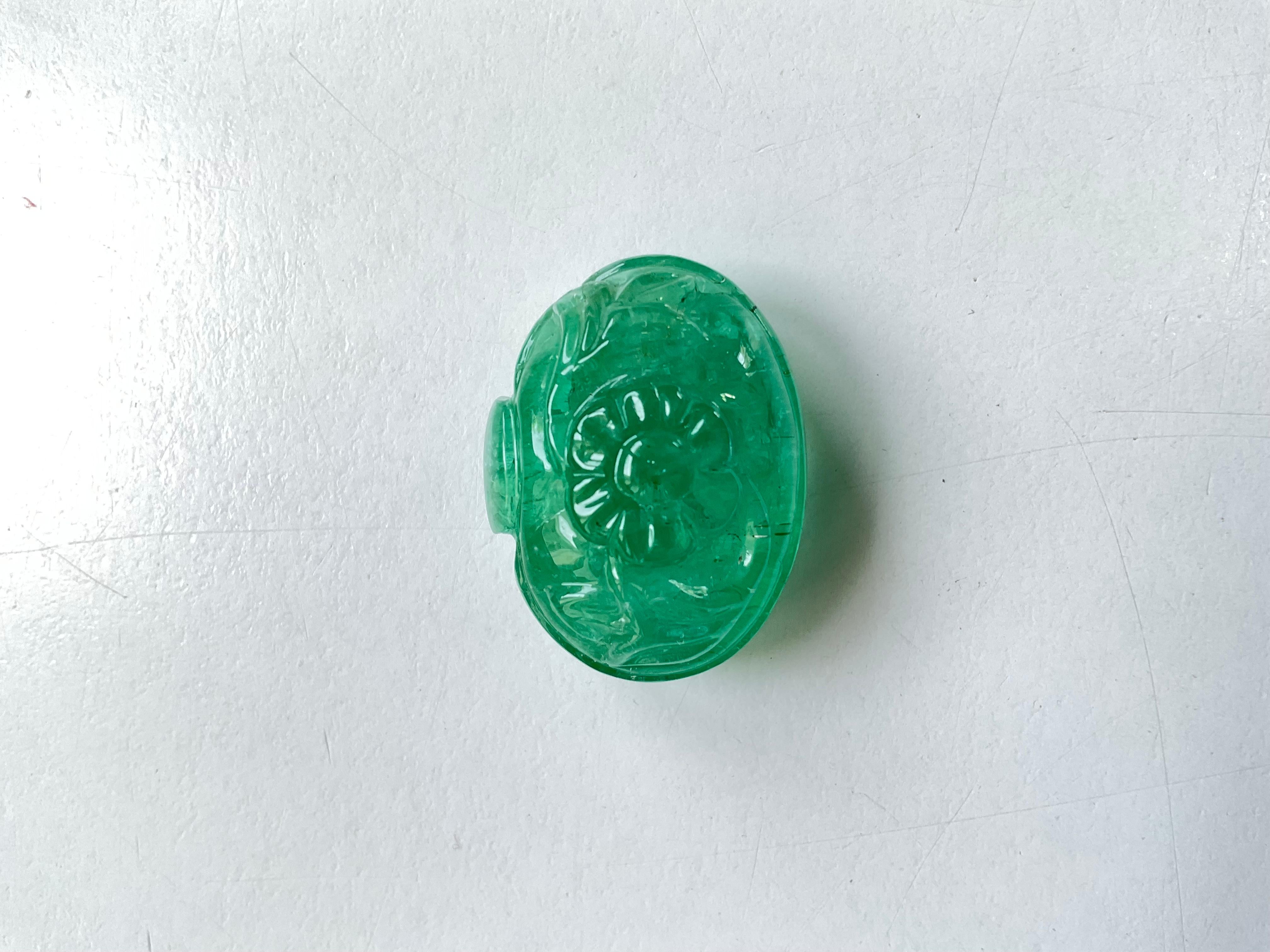 Women's or Men's Zambian Emerald Carved Cabochon Antique Pendant Style Loose Gemstone for Jewelry For Sale