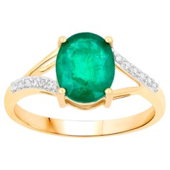 Zambian Emerald Cocktail Ring Diamond Setting 1.70 Carats 14K Yellow Gold