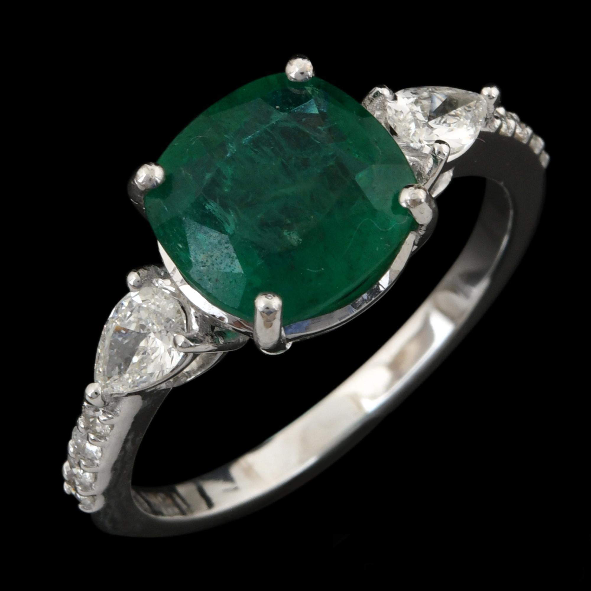 For Sale:  Natural Emerald Cocktail Ring Pear Diamond Solid 18k White Gold Handmade Jewelry 6