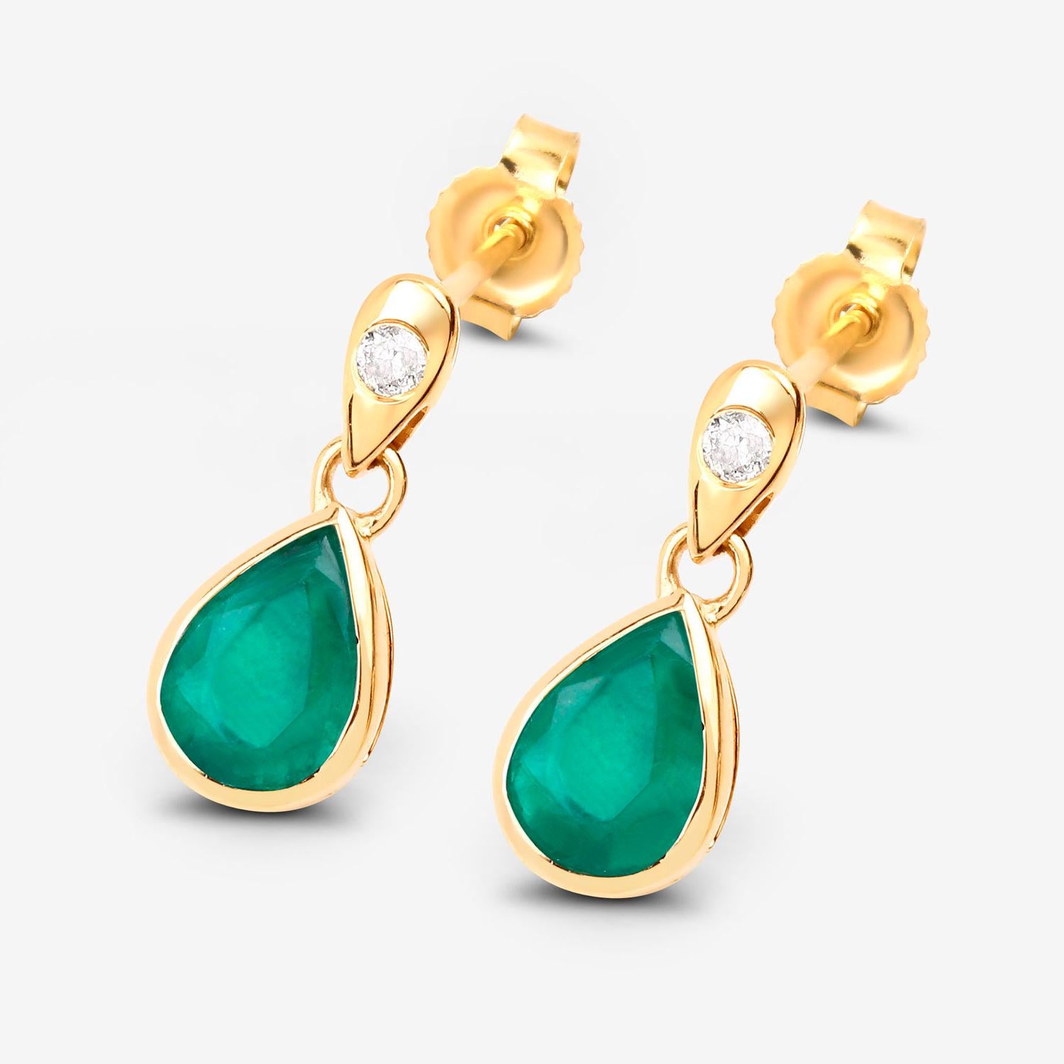 Pear Cut Zambian Emerald Dangle Earrings Diamonds 1.36 Carats 10K Yellow Gold For Sale