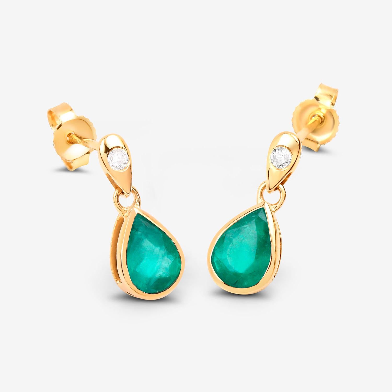 Zambian Emerald Dangle Earrings Diamonds 1.36 Carats 10K Yellow Gold In Excellent Condition For Sale In Aliso Viejo, CA