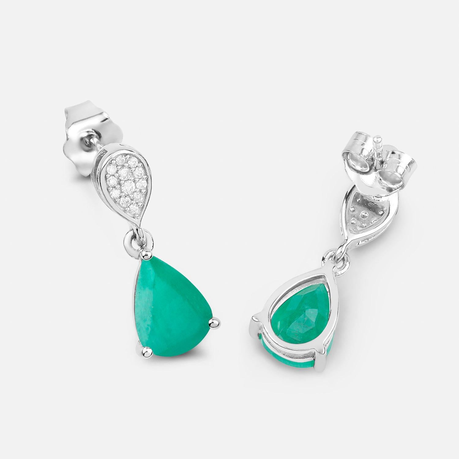 da uomo o donna Zambian Emerald Dangle Earrings Diamonds 2.26 Carats 10K White Gold in vendita
