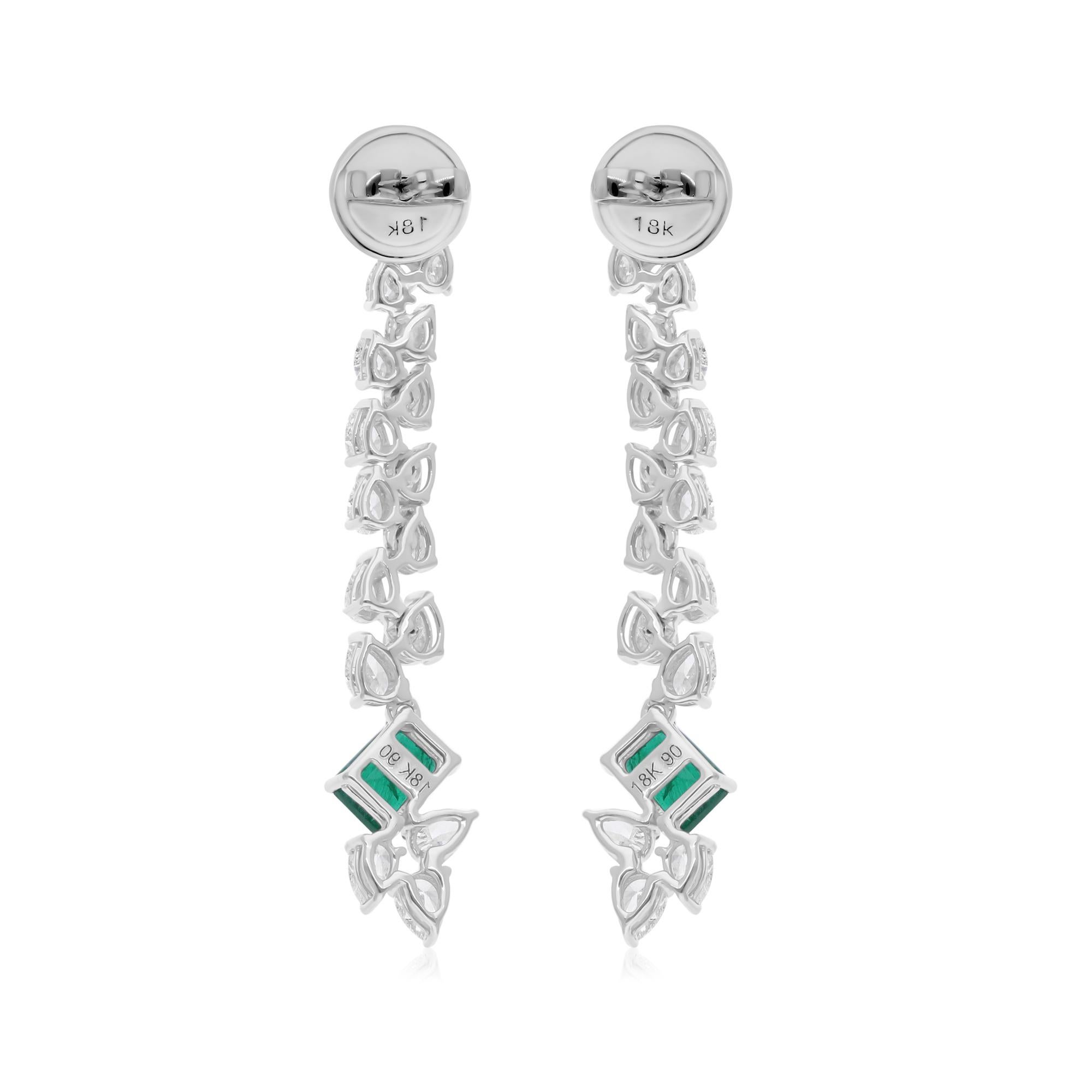 Orecchini a pendente con smeraldo dello Zambia SI/H Pear Brilliante Cut Diamond Oro bianco 14k In condizioni Nuovo in vendita a Diera, Dubai