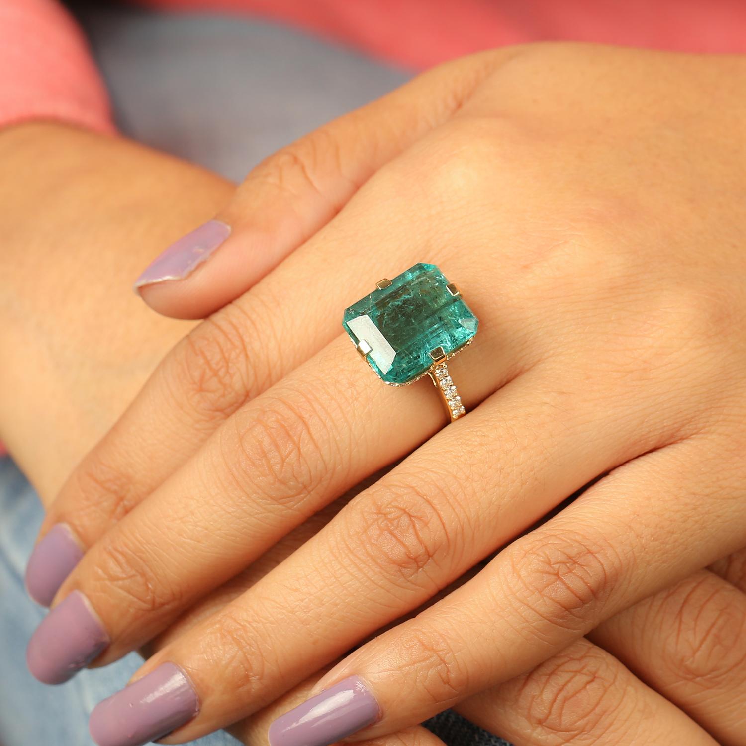 18KT:4.94g,D:0.59ct Emer:12.35ct