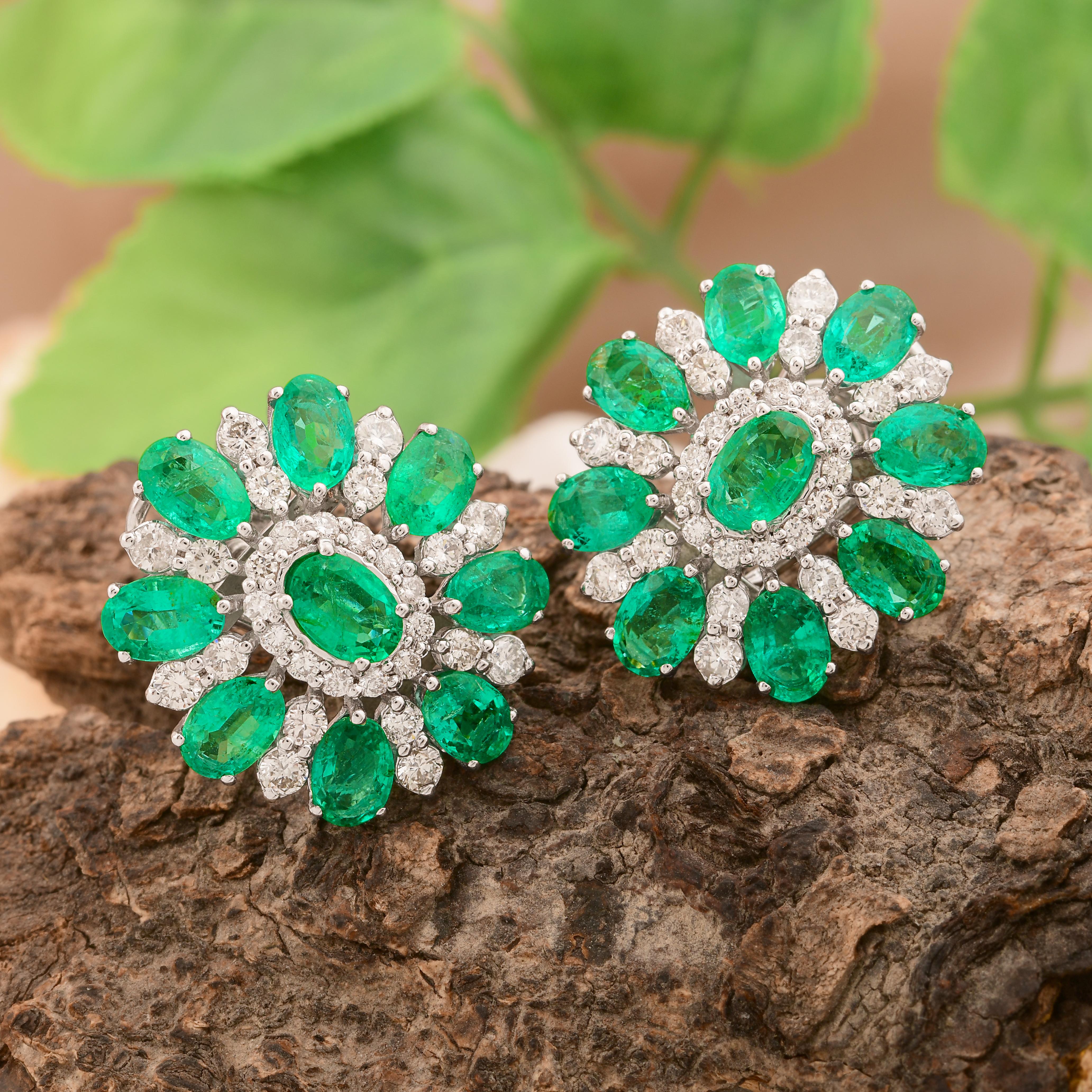 Modern Natural Emerald Diamond Flower Stud Earrings 18 Karat White Gold Fine Jewelry For Sale