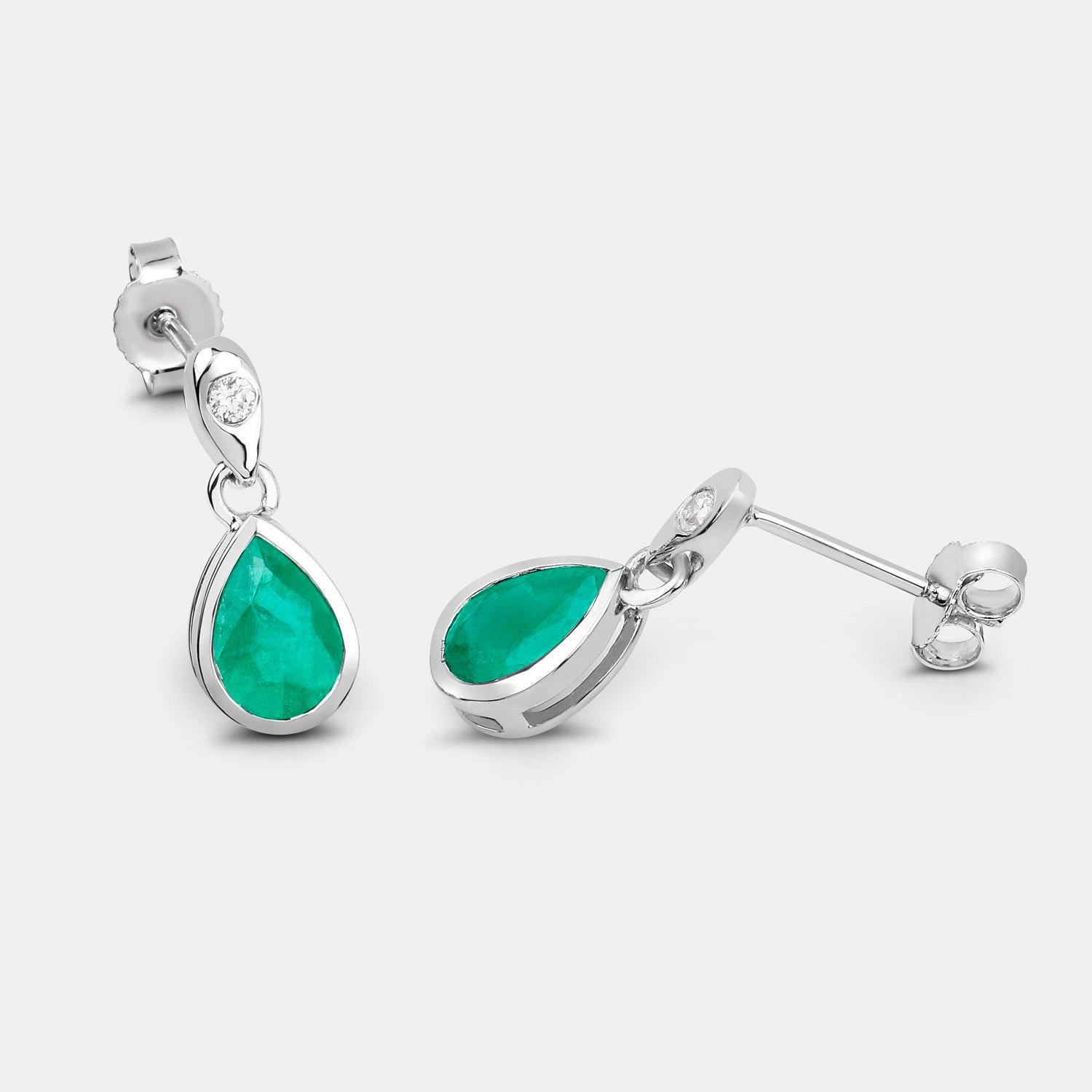 Zambian Emerald Earrings Diamonds 1.34 Carats 10K White Gold In condizioni ottime in vendita a Punta Gorda, FL