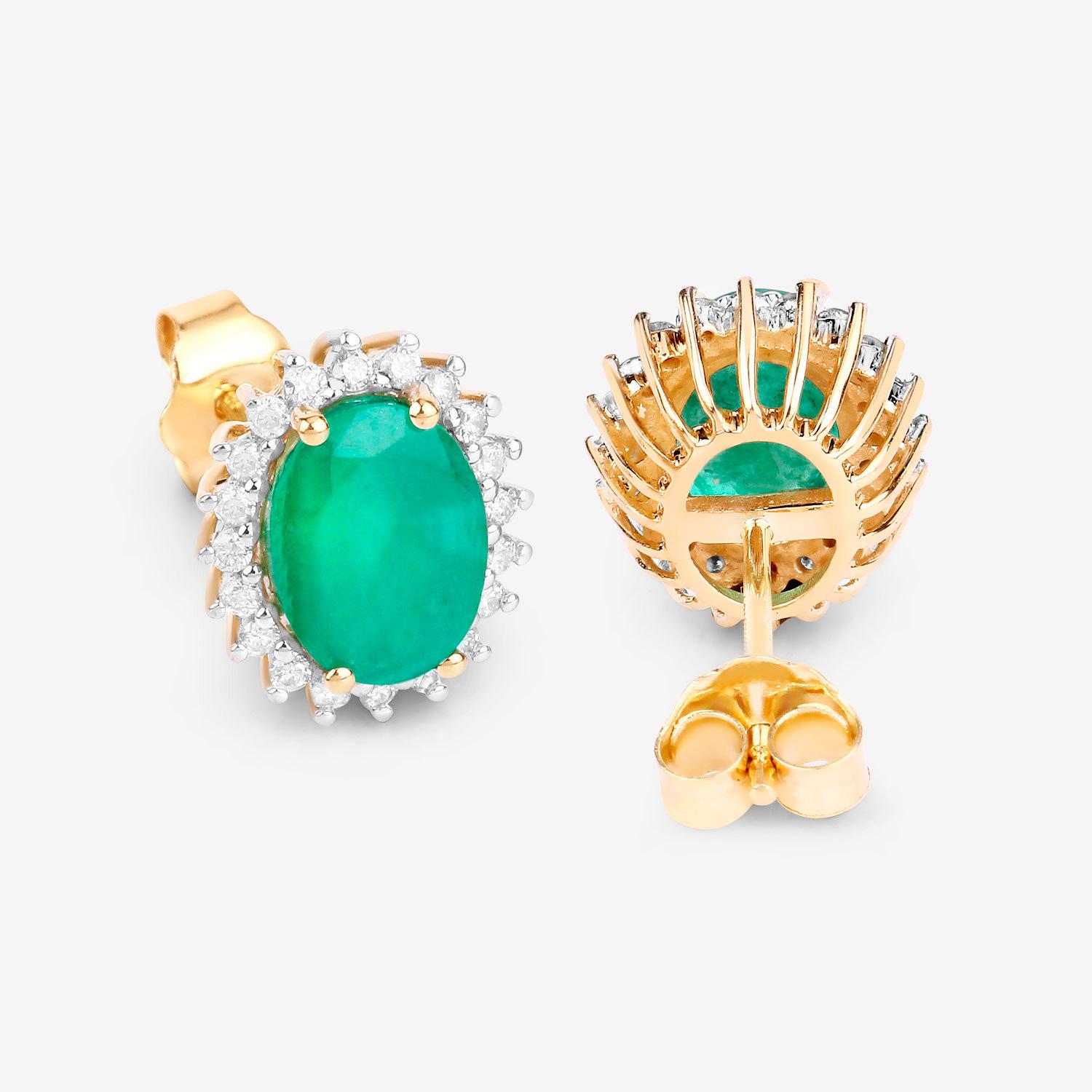 Boucles d'oreilles en or jaune 10 carats avec émeraude de Zambie, diamants et halo de 2,65 carats en vente 1