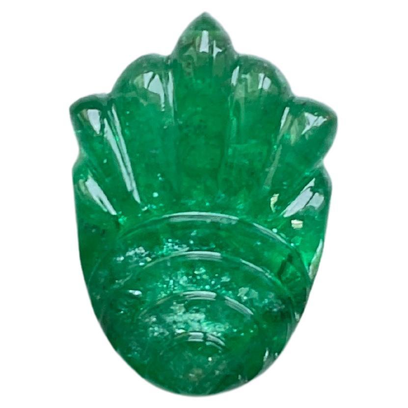 Pierre précieuse non sertie, émeraude de Zambie avec couronne fantaisie en cabochon sculpté pour bijoux