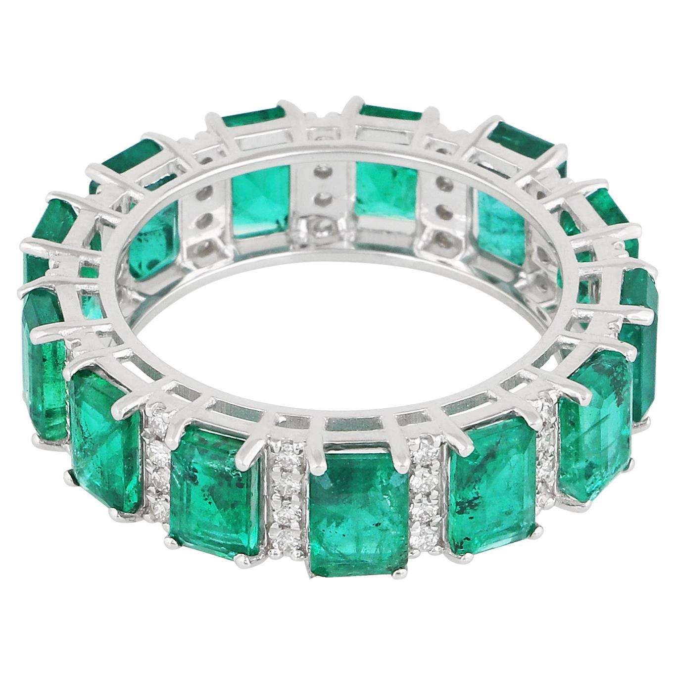 Zambian Emerald Gemstone Band Ring Diamond Pave 18 Karat White Gold Fine Jewelry For Sale