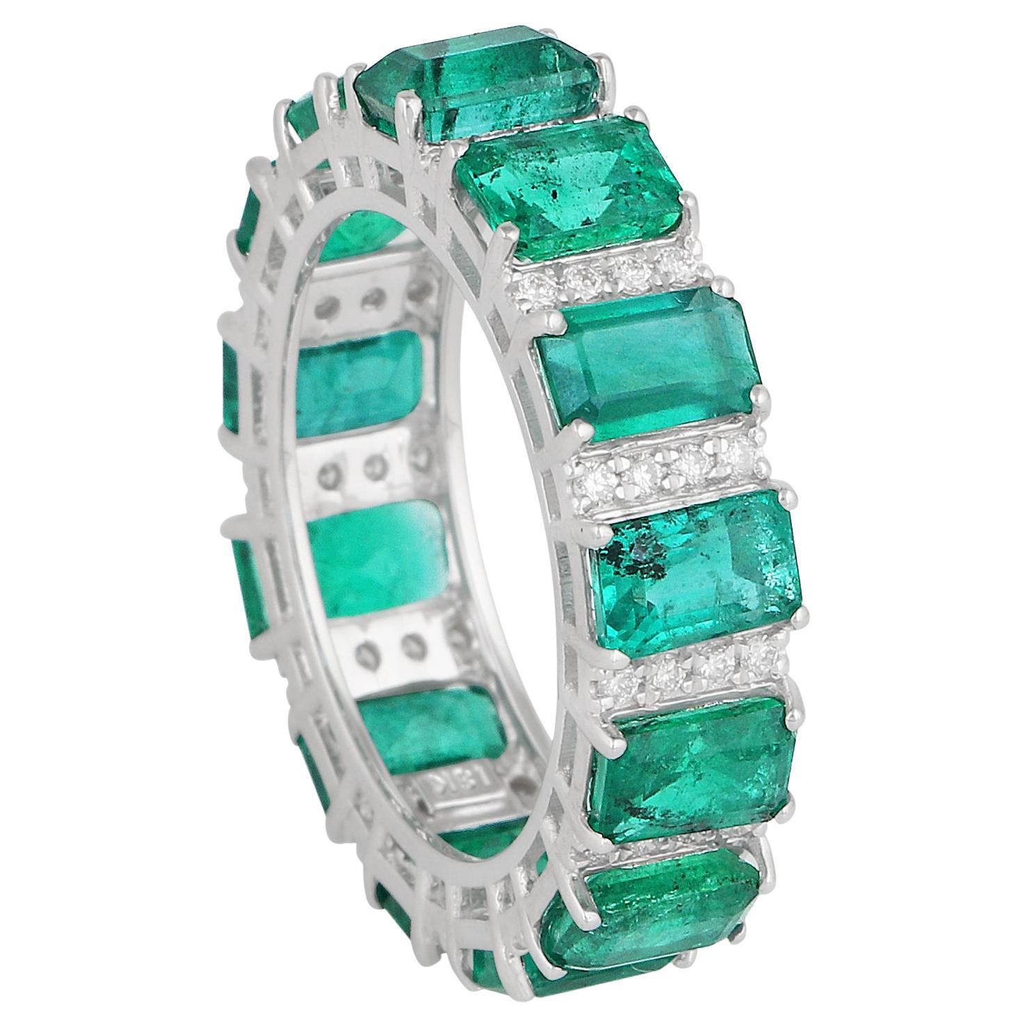 For Sale:  Natural Emerald Gemstone Band Ring SI Clarity HI Color Diamond 18k White Gold