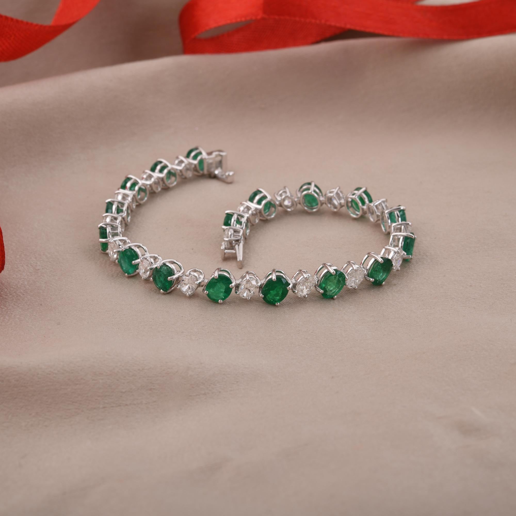 Zambian Emerald Gemstone Bracelet Diamond 14 Karat White Gold Handmade Jewelry In New Condition For Sale In Diera, Dubai