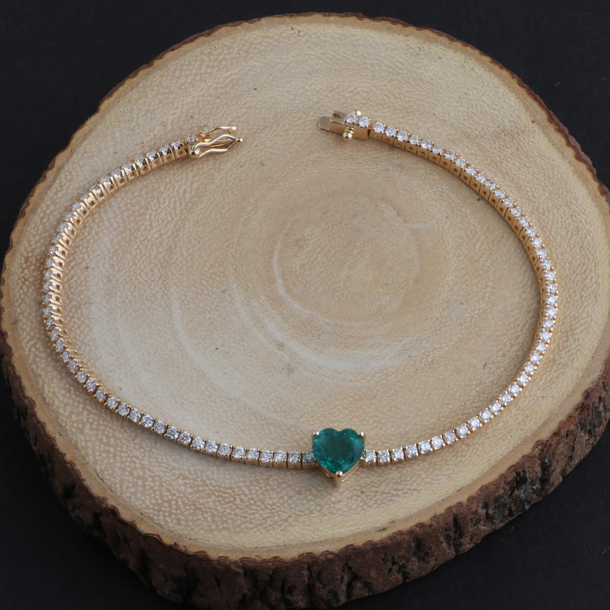 Pear Cut Zambian Emerald Gemstone Bracelet Diamond 18 Karat Yellow Gold Handmade Jewelry For Sale