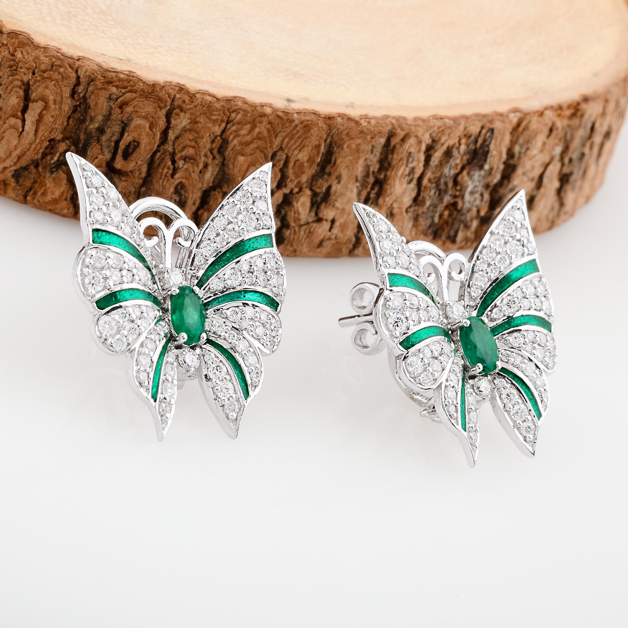 Taille ronde Boucles d'oreilles papillon en pierre précieuse émeraude de Zambie Diamant or blanc massif 18k en vente