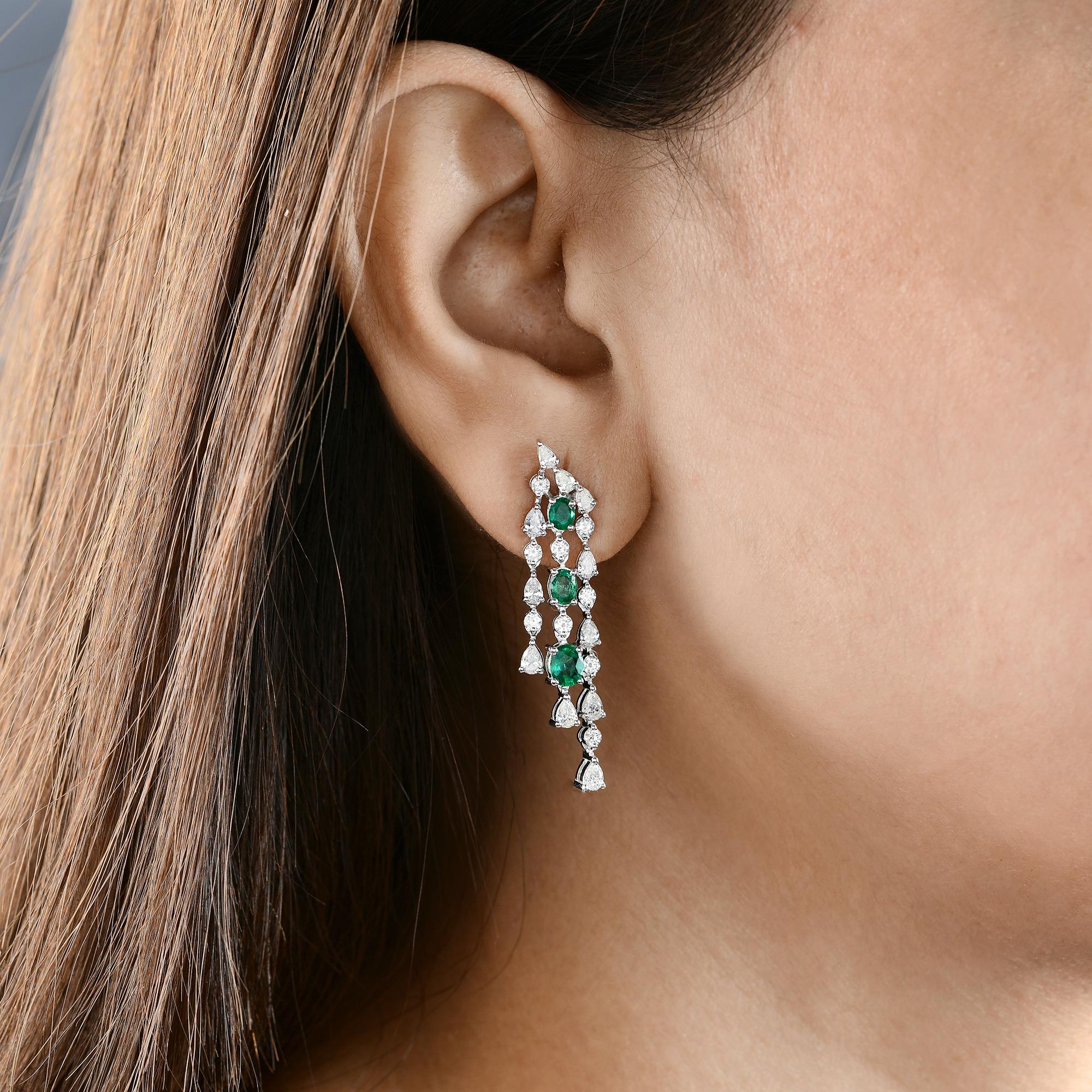 Zambianischer Smaragd-Edelstein-Kronleuchter-Ohrringe mit Diamanten aus 18 Karat Weißgold (Ovalschliff) im Angebot
