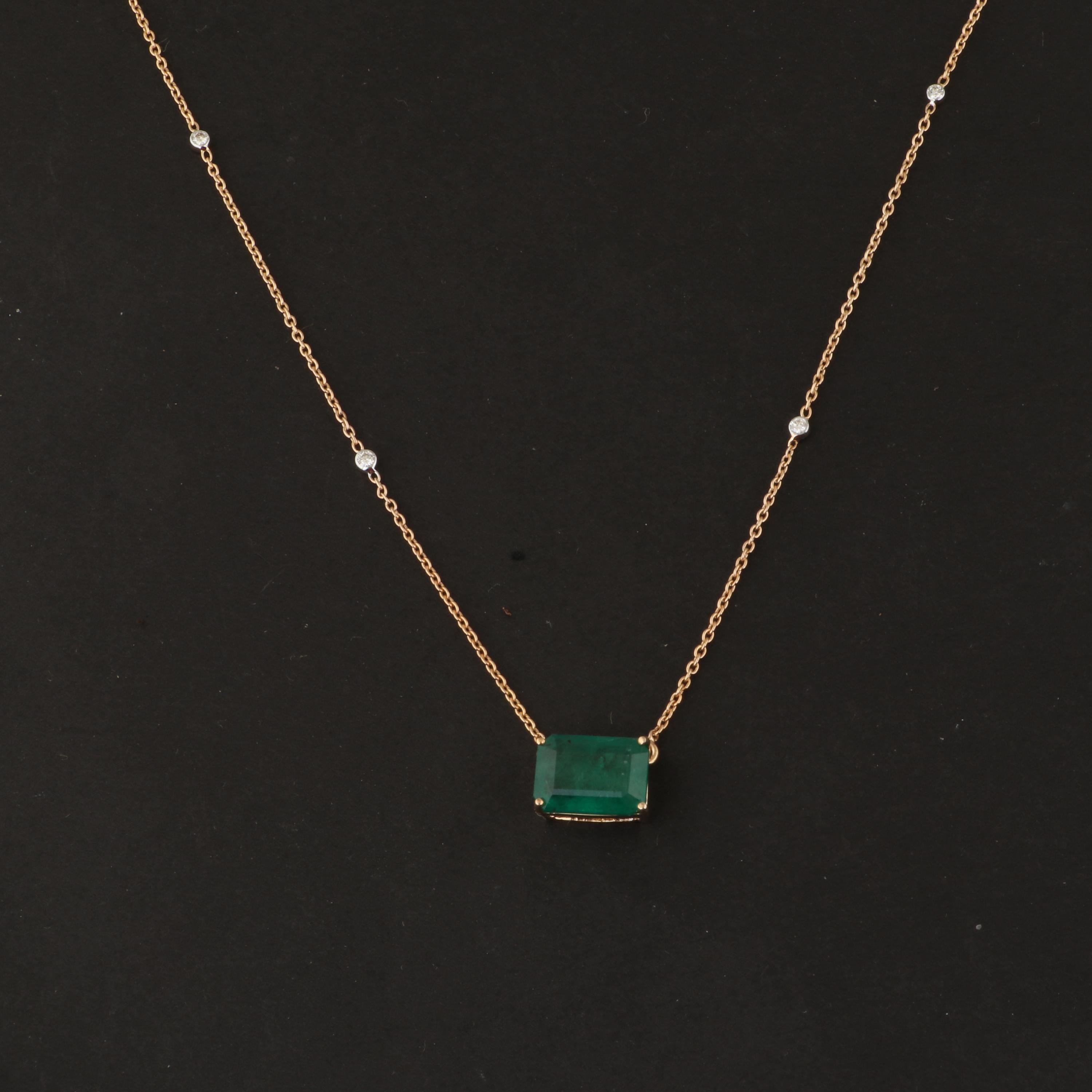 Modern Natural Emerald Gemstone Charm Pendant Necklace Diamond 14k Yellow Gold Jewelry For Sale