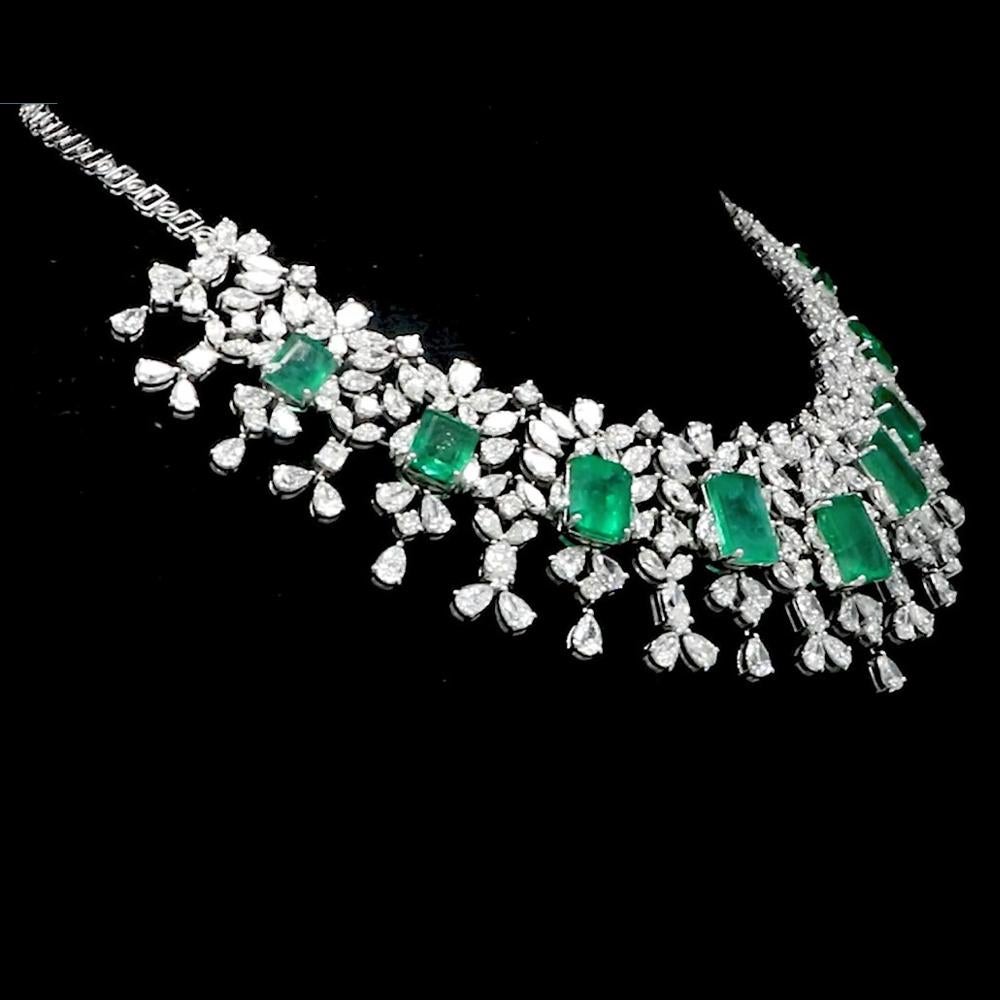 Women's Zambian Emerald Gemstone Choker Necklace Diamond 18 Karat White Gold Jewelry For Sale