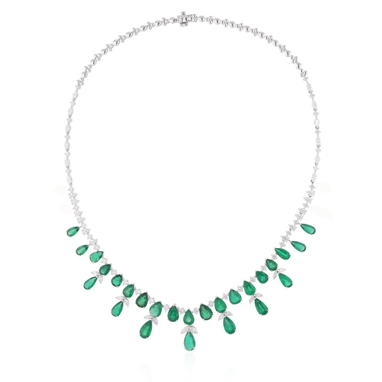 Zambian Emerald Gemstone Choker Necklace Diamond 18 Karat White Gold Jewelry In New Condition For Sale In Diera, Dubai