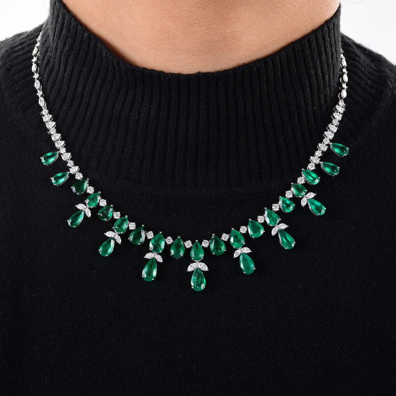 Women's Zambian Emerald Gemstone Choker Necklace Diamond 18 Karat White Gold Jewelry For Sale
