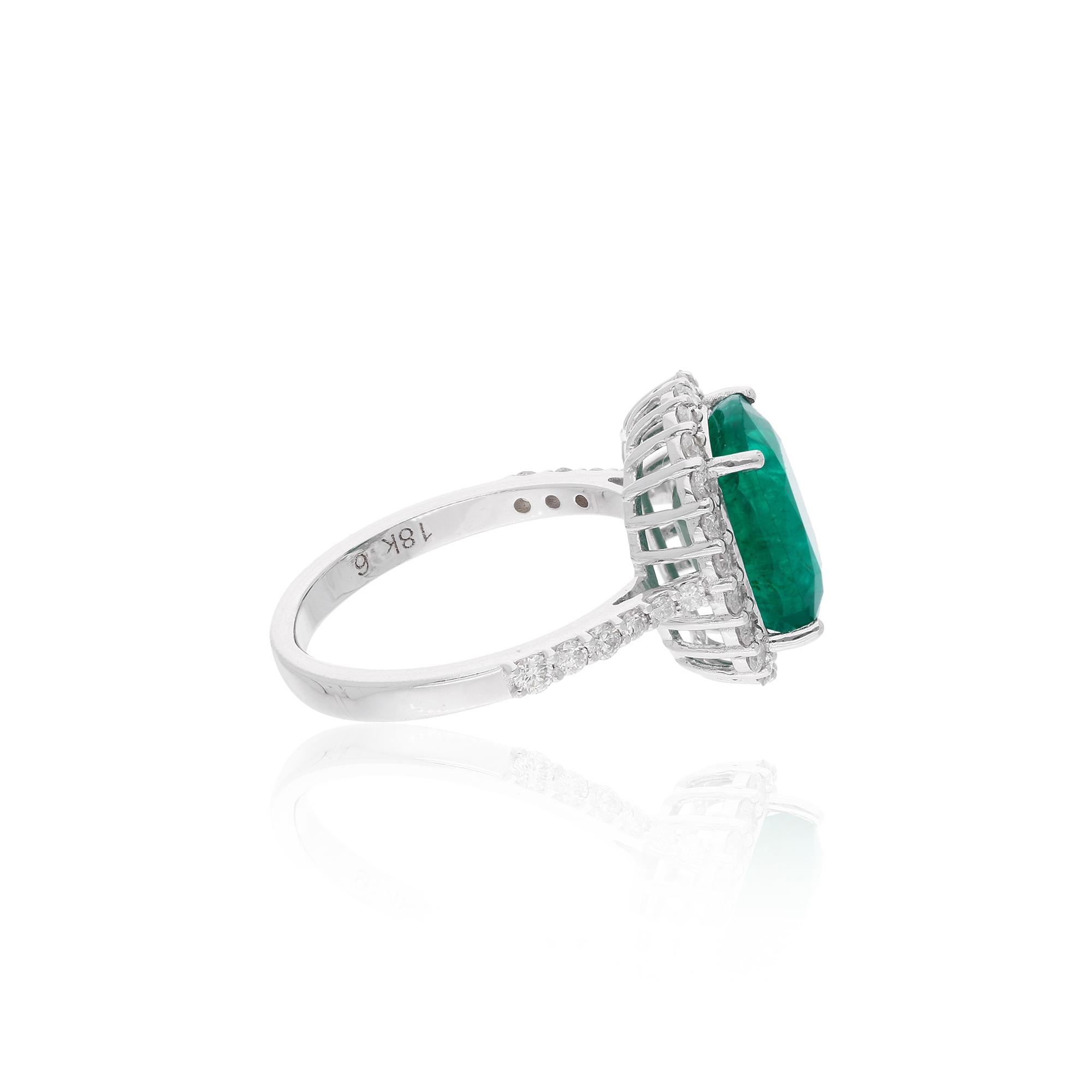 Modern Zambian Emerald Gemstone Cocktail Ring Diamond 14 Kt White Gold Handmade Jewelry For Sale