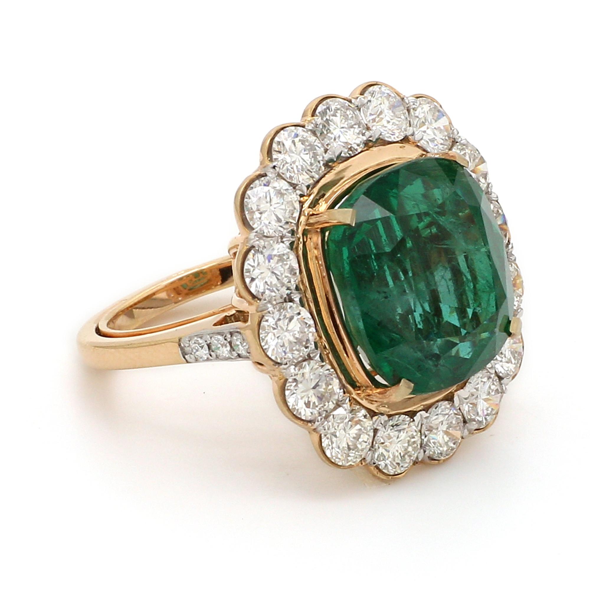 For Sale:  Natural Emerald Gemstone Cocktail Ring Diamond 18 Karat Rose Gold Fine Jewelry 2