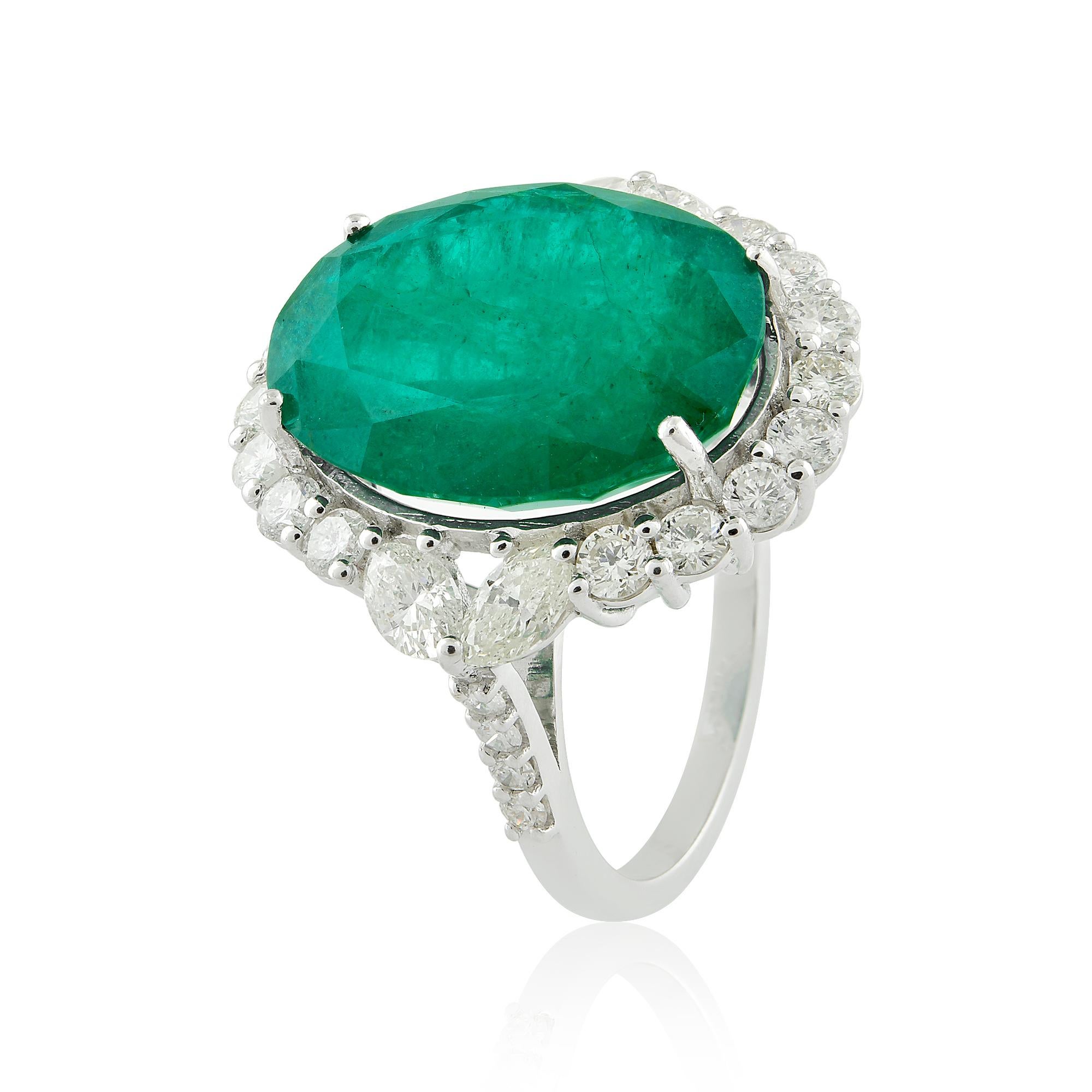 For Sale:  Natural Emerald Gemstone Cocktail Ring Diamond 18 Karat White Gold Fine Jewelry 4