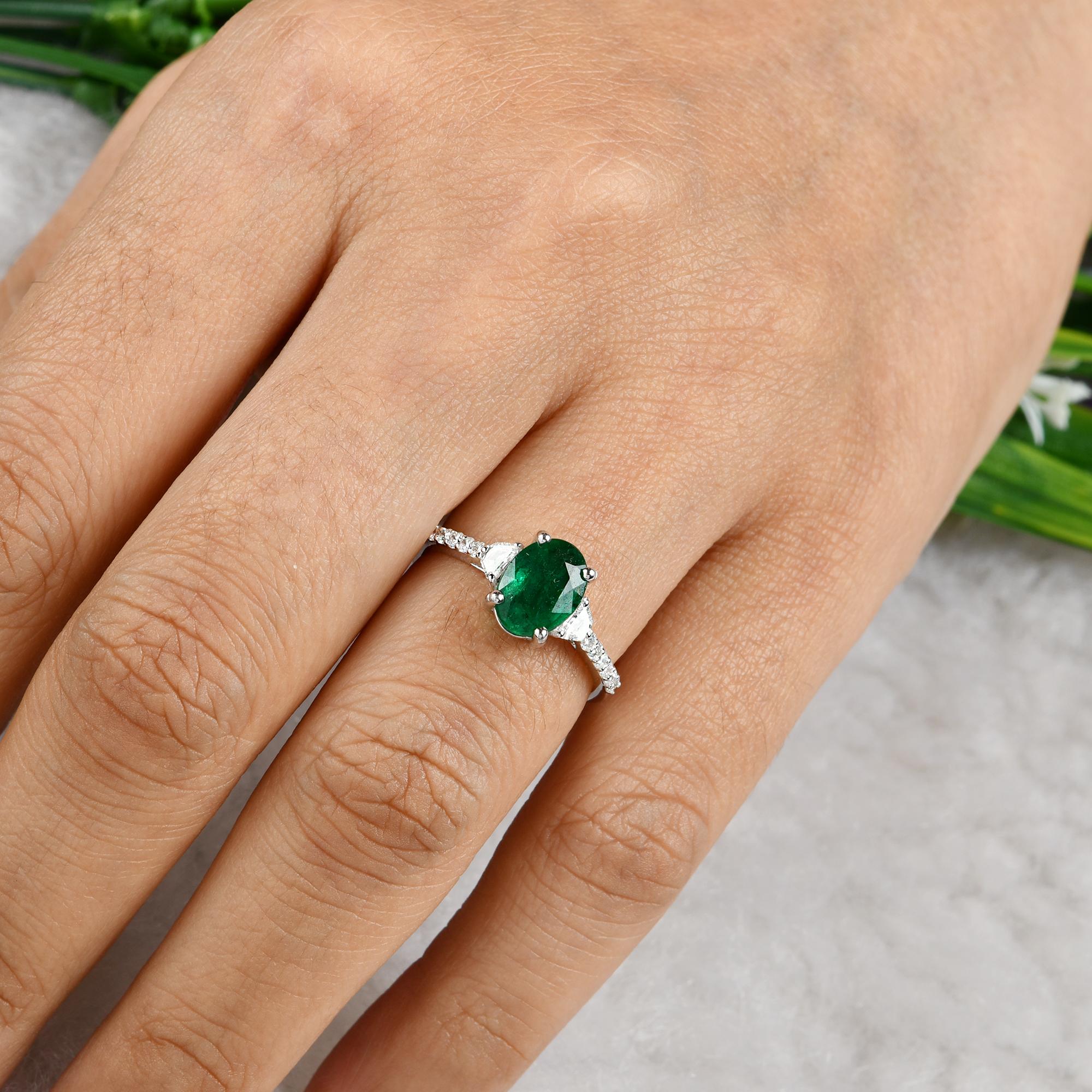 Modern Zambian Emerald Gemstone Cocktail Ring Diamond 18 Solid Karat White Gold Jewelry For Sale