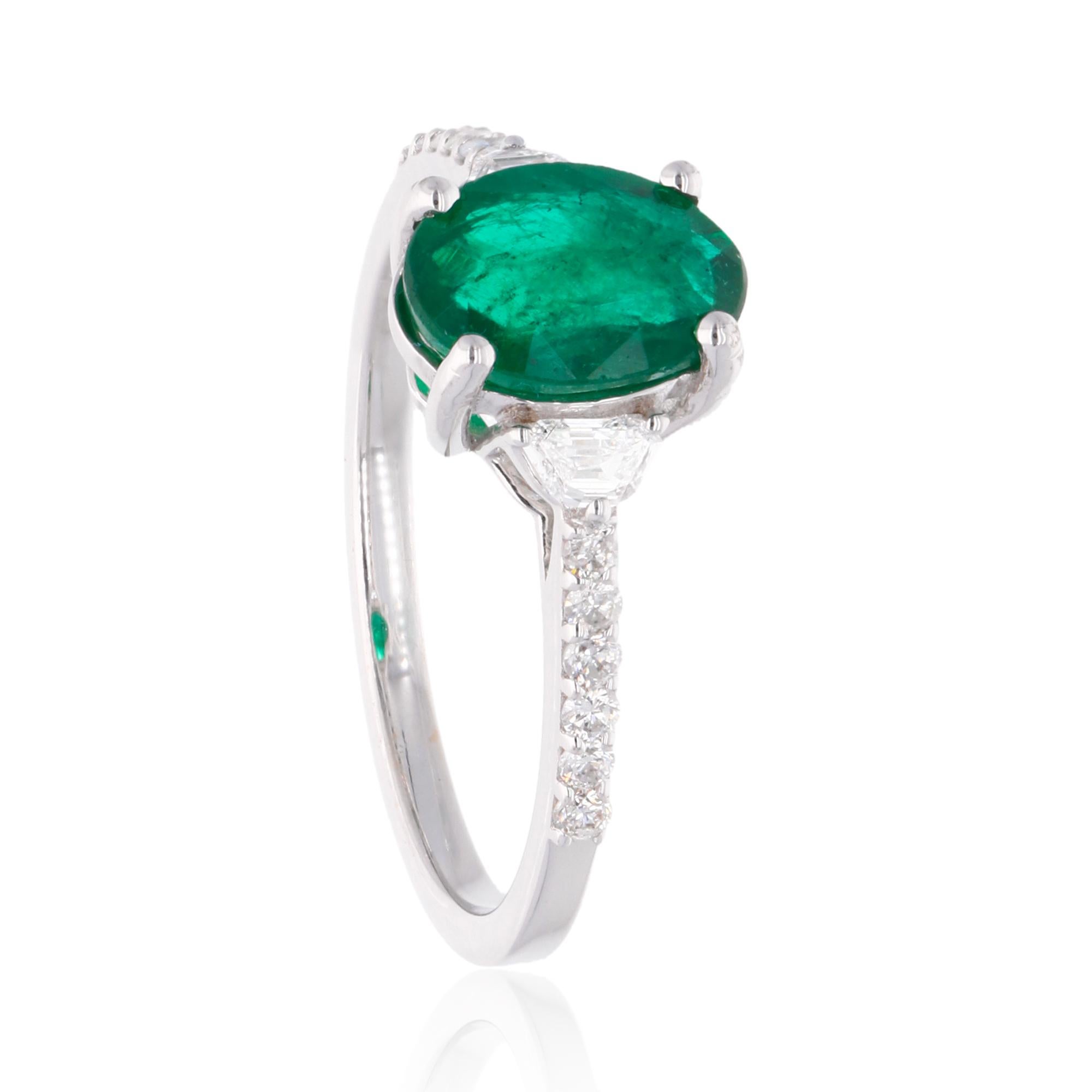 Oval Cut Zambian Emerald Gemstone Cocktail Ring Diamond 18 Solid Karat White Gold Jewelry For Sale