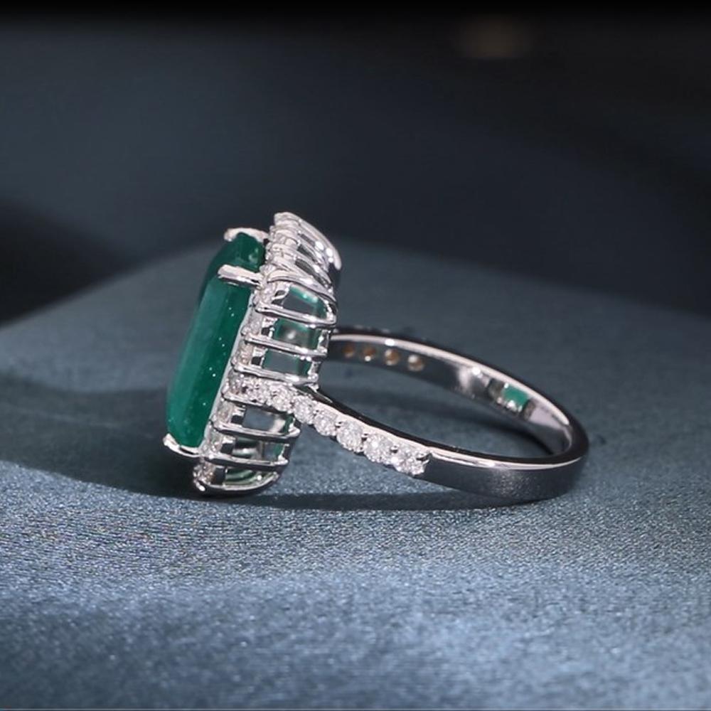 Women's Zambian Emerald Gemstone Cocktail Ring Diamond 18 Karat White Gold Fine Jewelry For Sale