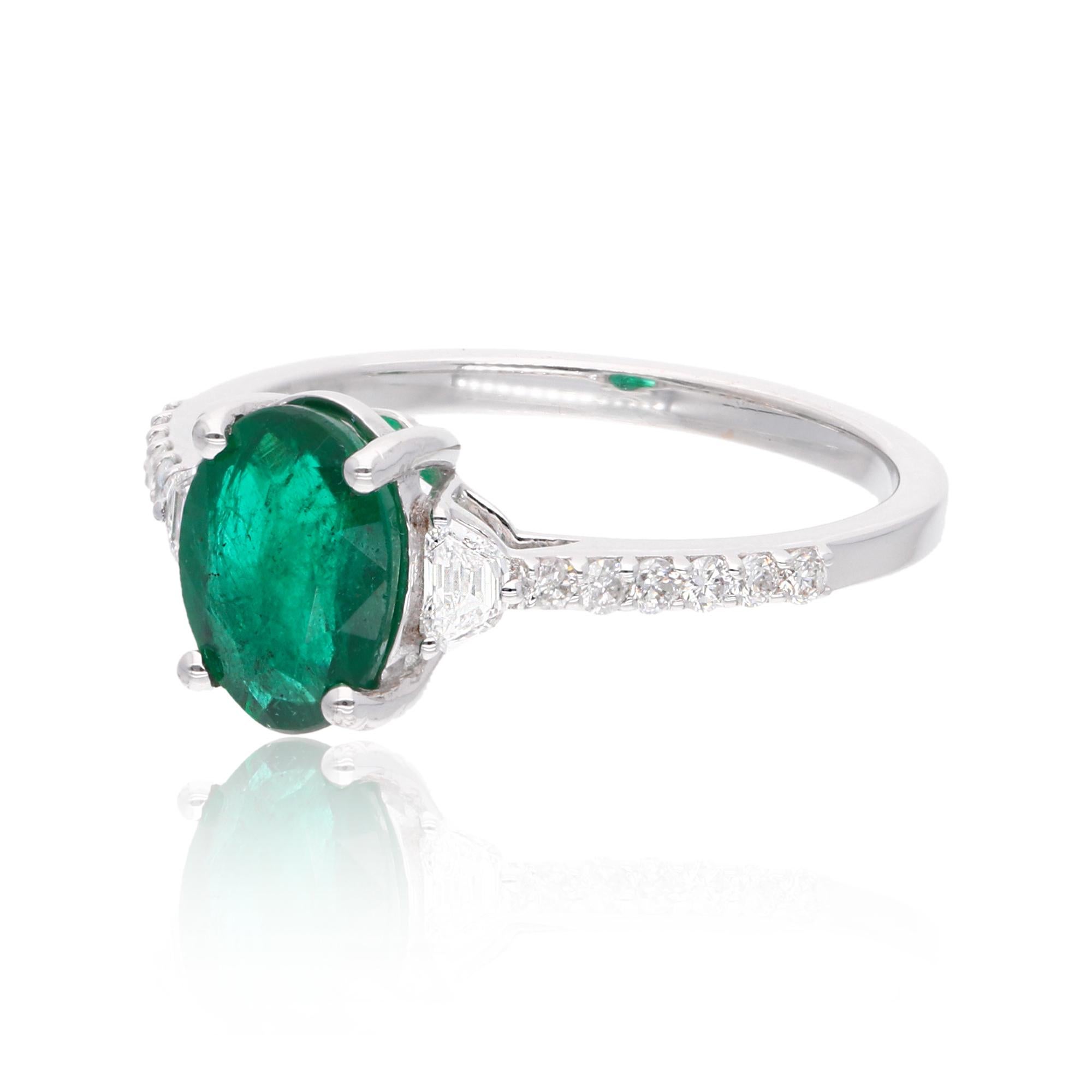 Women's Zambian Emerald Gemstone Cocktail Ring Diamond 18 Solid Karat White Gold Jewelry For Sale