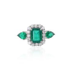Zambian Emerald Gemstone Cocktail Ring Diamond 18 Karat White Gold Fine Jewelry