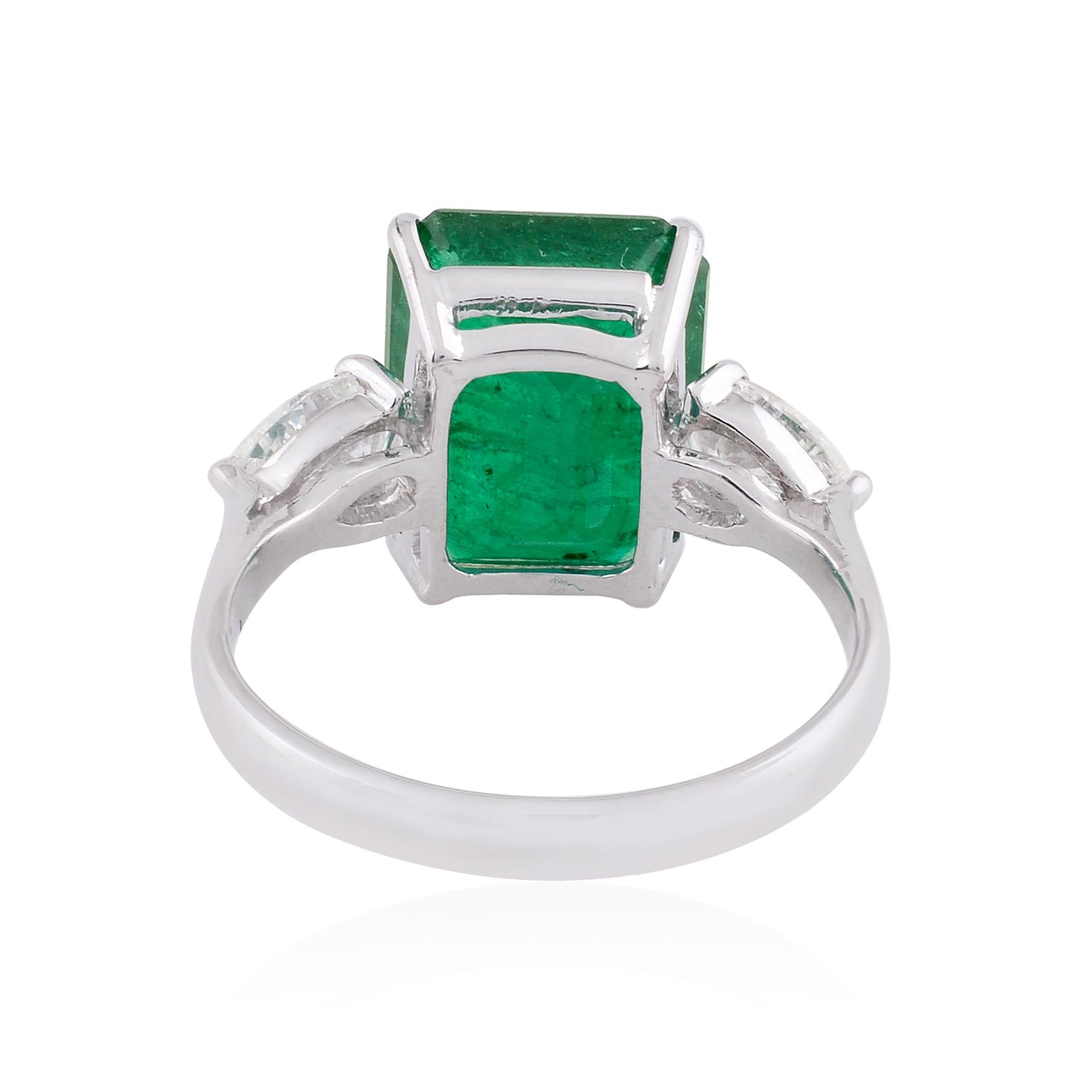 For Sale:  Natural Emerald Gemstone Cocktail Ring Diamond 18k White Gold Handmade Jewelry 4