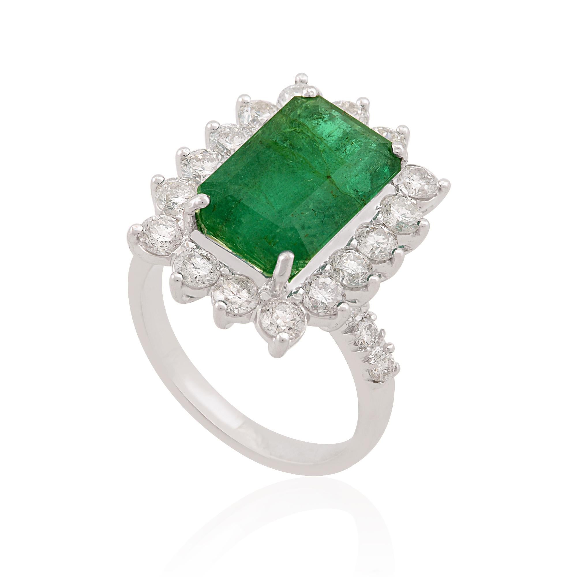 For Sale:  Natural Emerald Gemstone Cocktail Ring Diamond Solid 18k White Gold Fine Jewelry 3