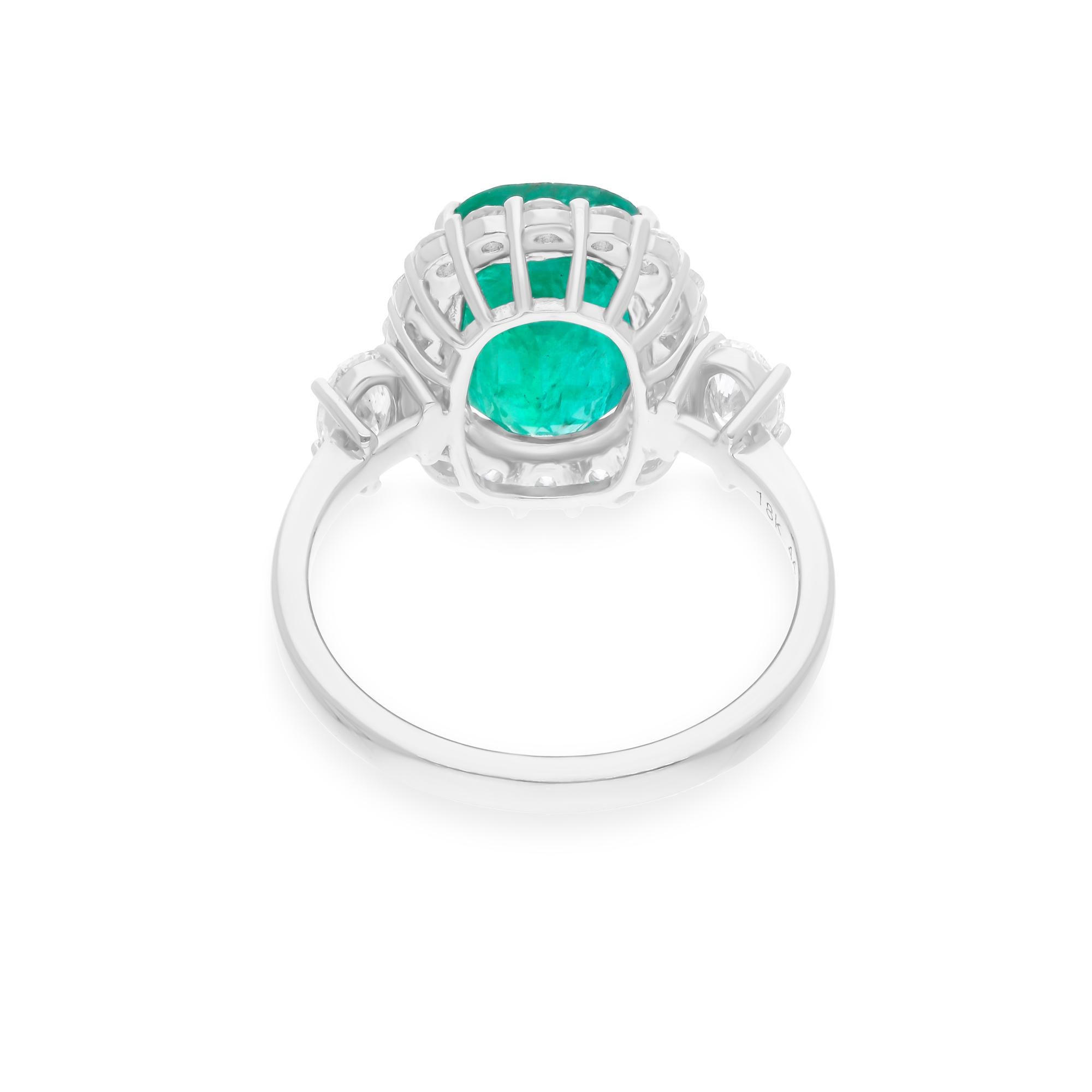 Zambian Emerald Gemstone Cocktail Ring SI/H Diamond 14 Karat White Gold Jewelry In New Condition For Sale In Diera, Dubai
