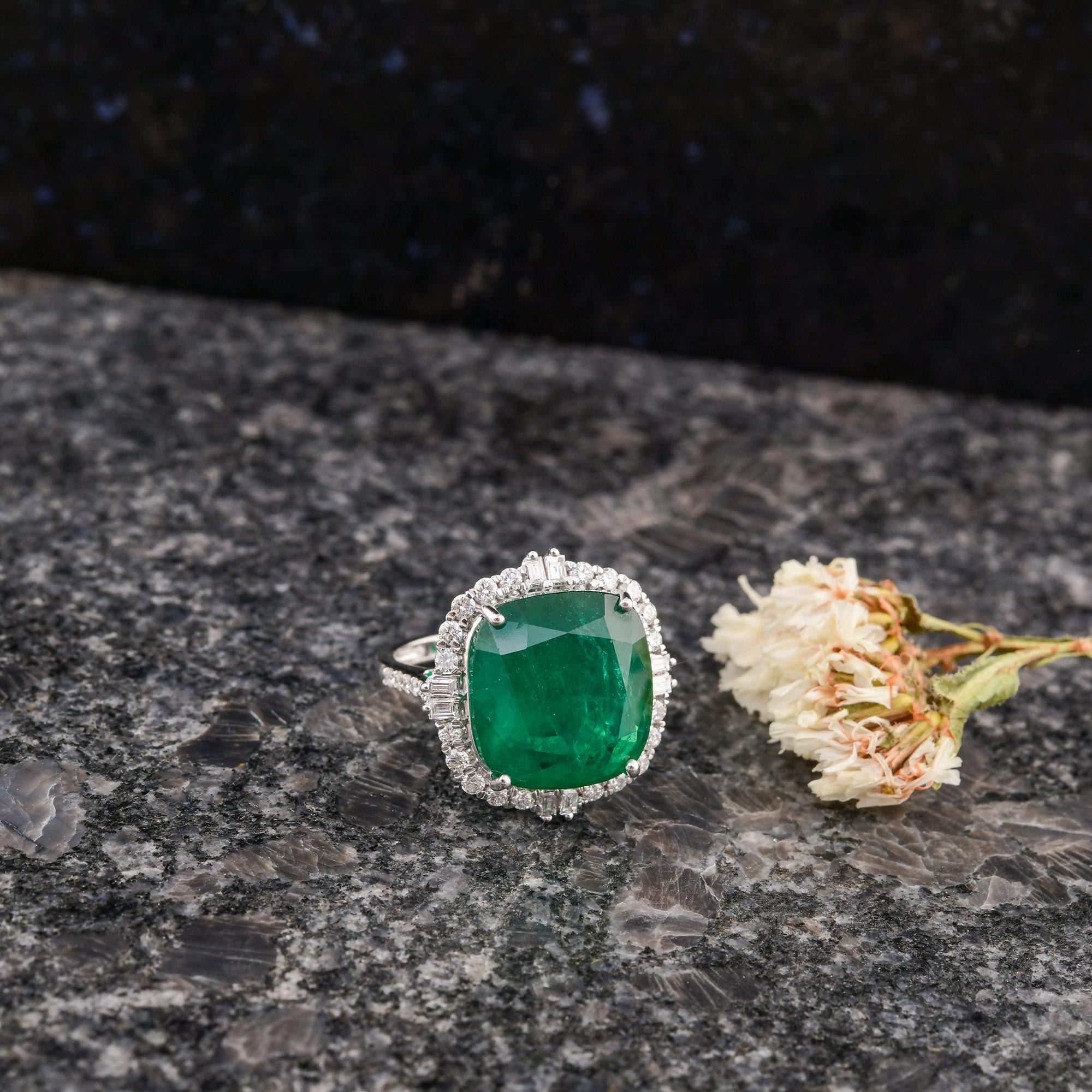 Cushion Cut Zambian Emerald Gemstone Cocktail Ring SI/H Diamond 18 Karat White Gold Jewelry