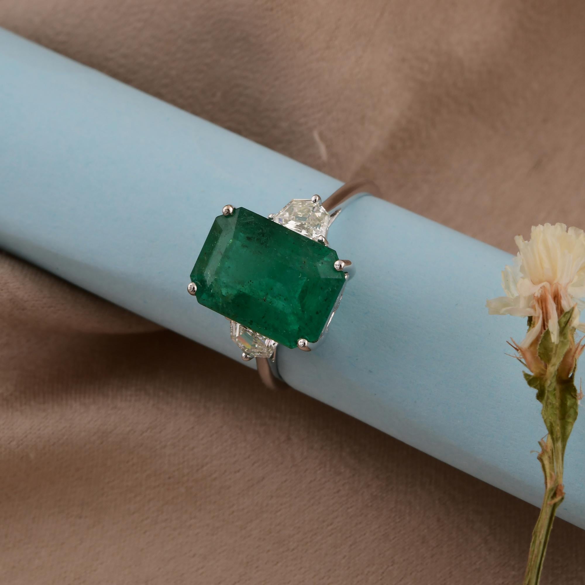 Emerald Cut Zambian Emerald Gemstone Cocktail Ring SI/H Diamond 18 Karat White Gold Jewelry For Sale