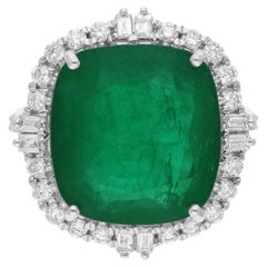 Zambian Emerald Gemstone Cocktail Ring SI/H Diamond 18 Karat White Gold Jewelry