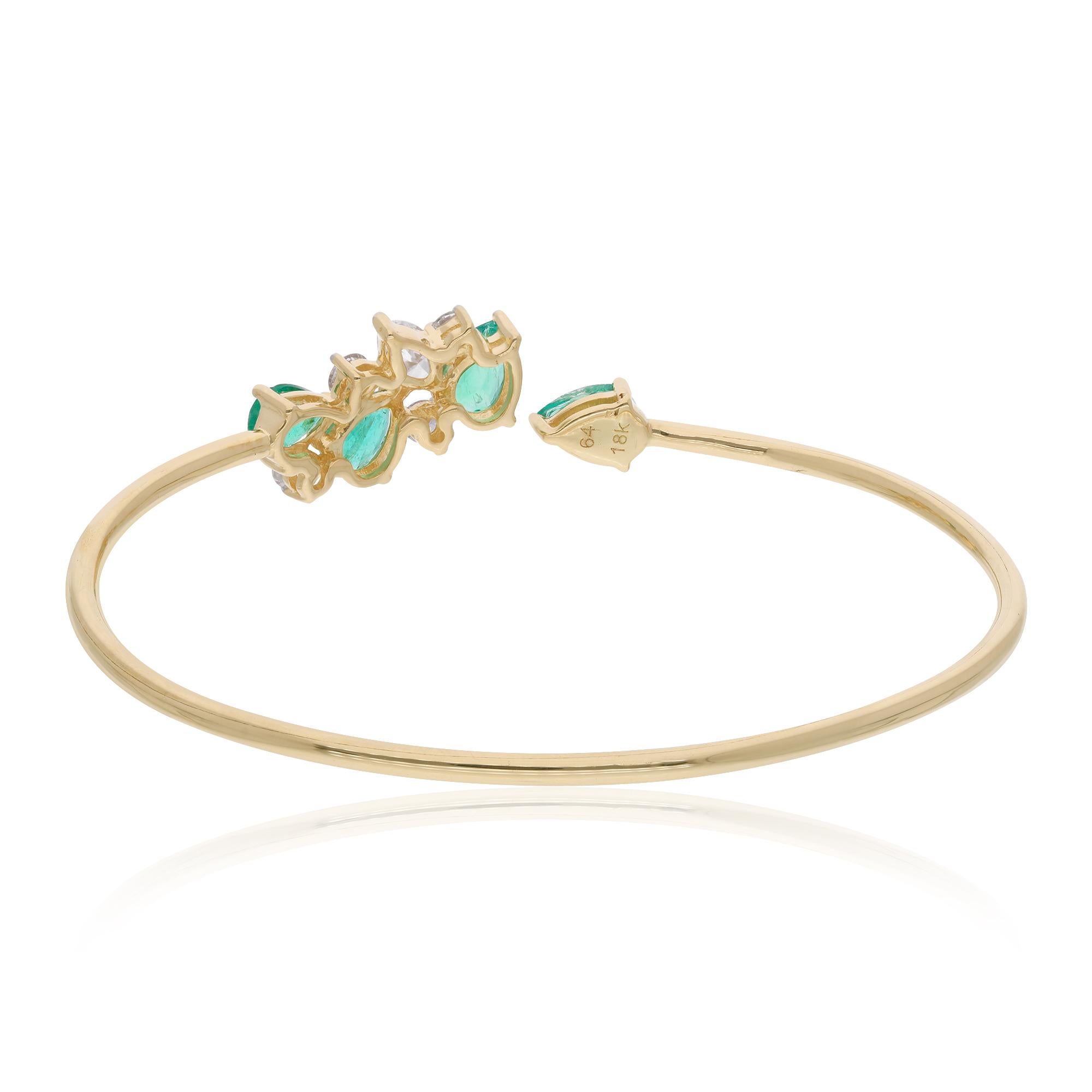 Modern Zambian Emerald Gemstone Cuff Bangle Fine Bracelet Diamond 14 Karat Yellow Gold For Sale